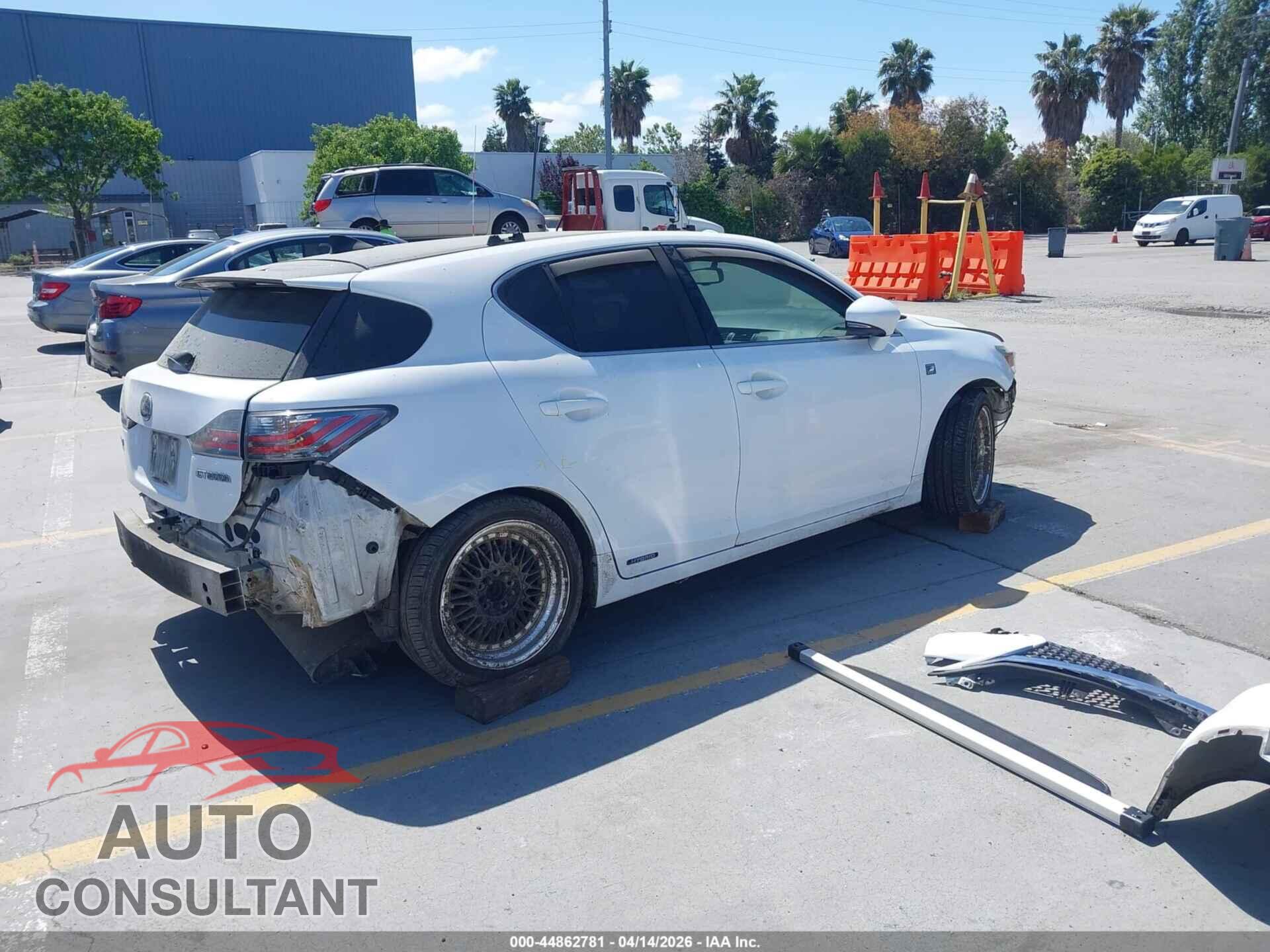 LEXUS CT 200H 2015 - JTHKD5BH4F2250432