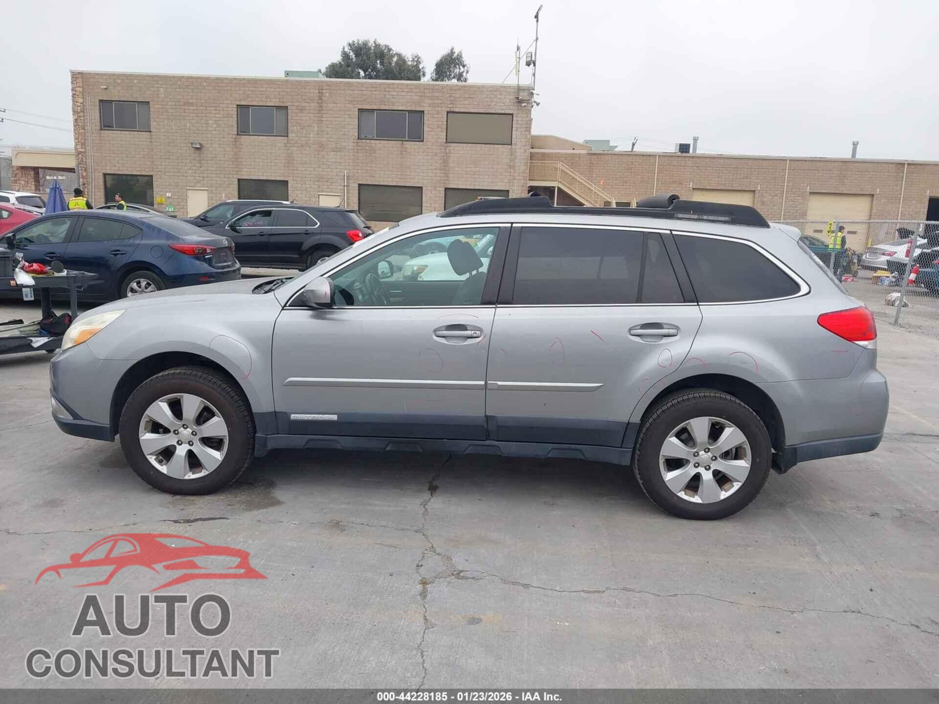 SUBARU OUTBACK 2011 - 4S4BRBLC4B3396723