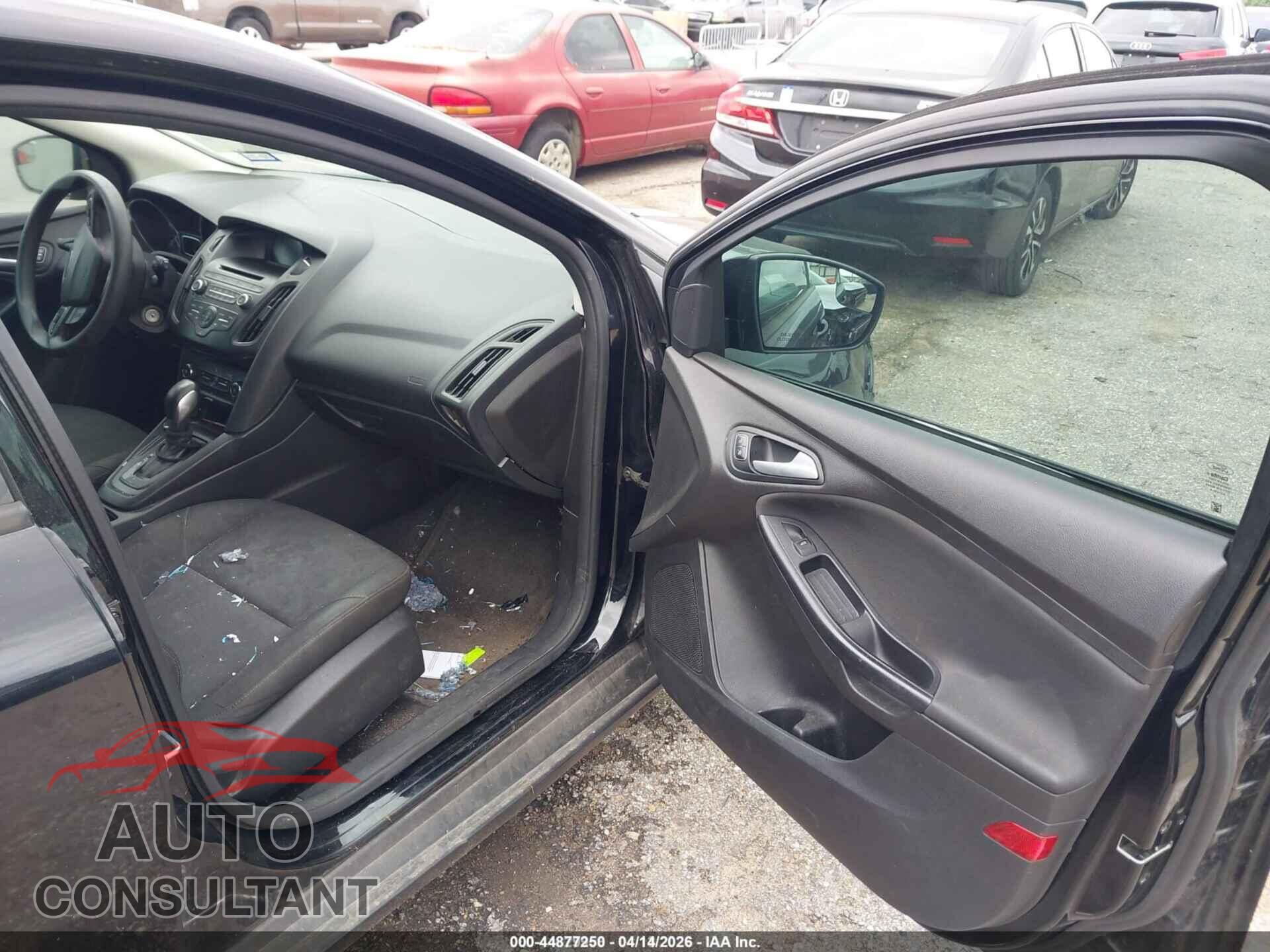 FORD FOCUS 2017 - 1FADP3K27HL283803