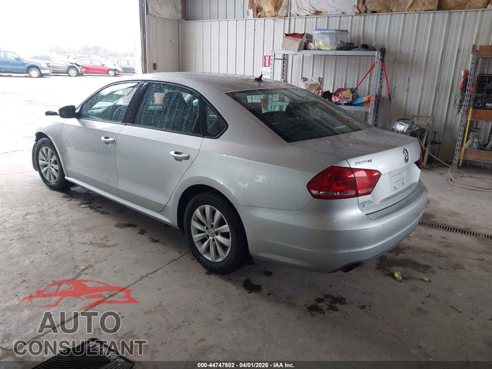 VOLKSWAGEN PASSAT 2013 - 1VWAP7A31DC046911