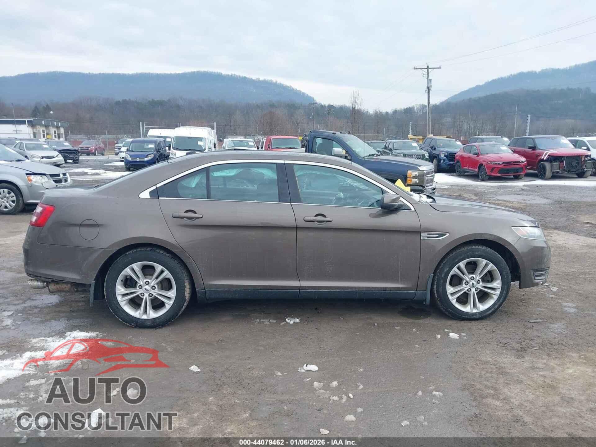 FORD TAURUS 2015 - 1FAHP2H89FG155267