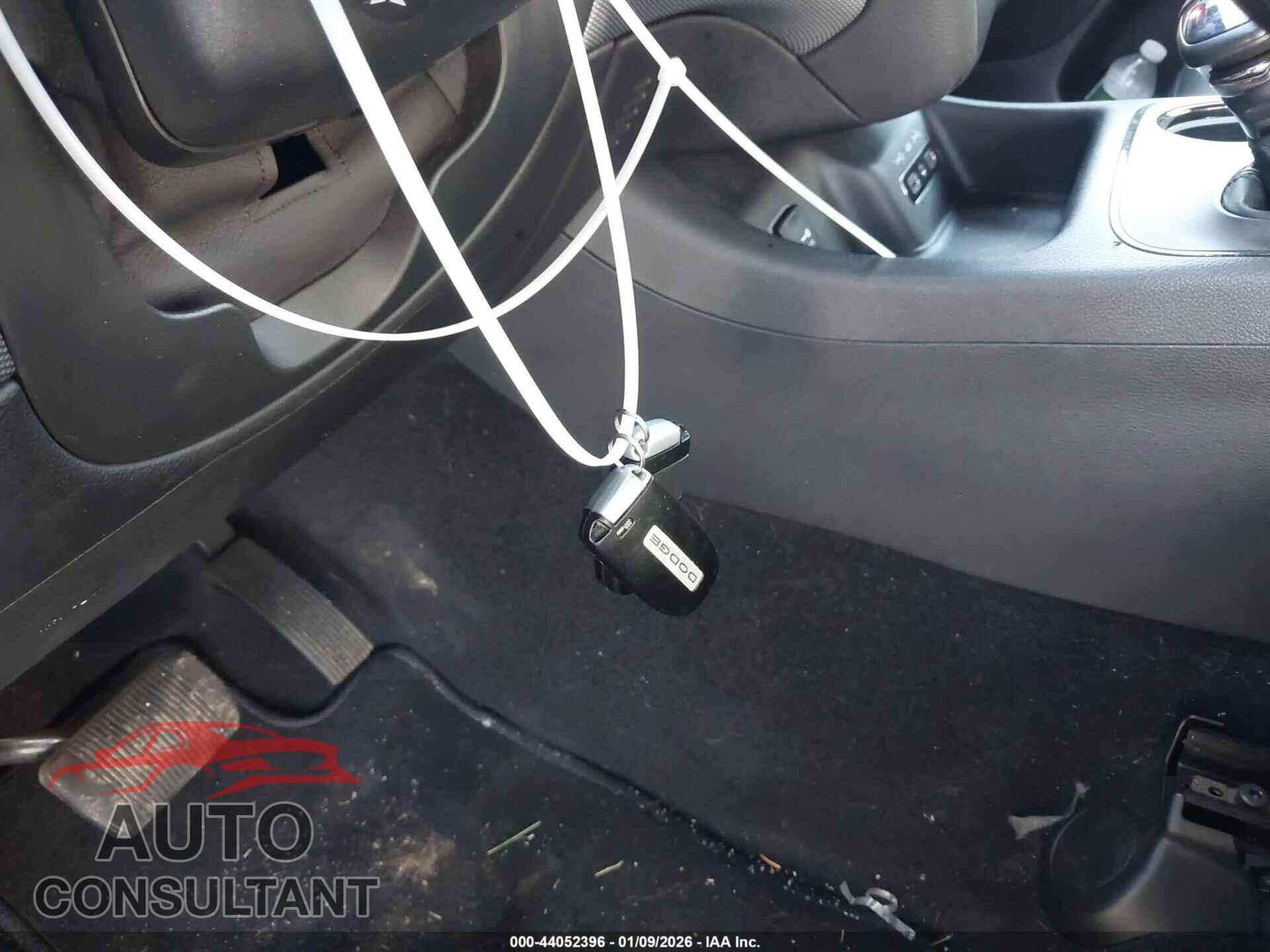 DODGE DURANGO 2020 - 1C4SDJCT7LC253456