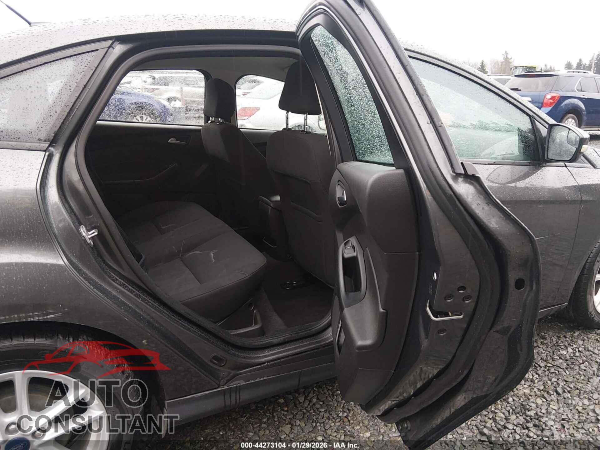FORD FOCUS 2016 - 1FADP3F29GL348286