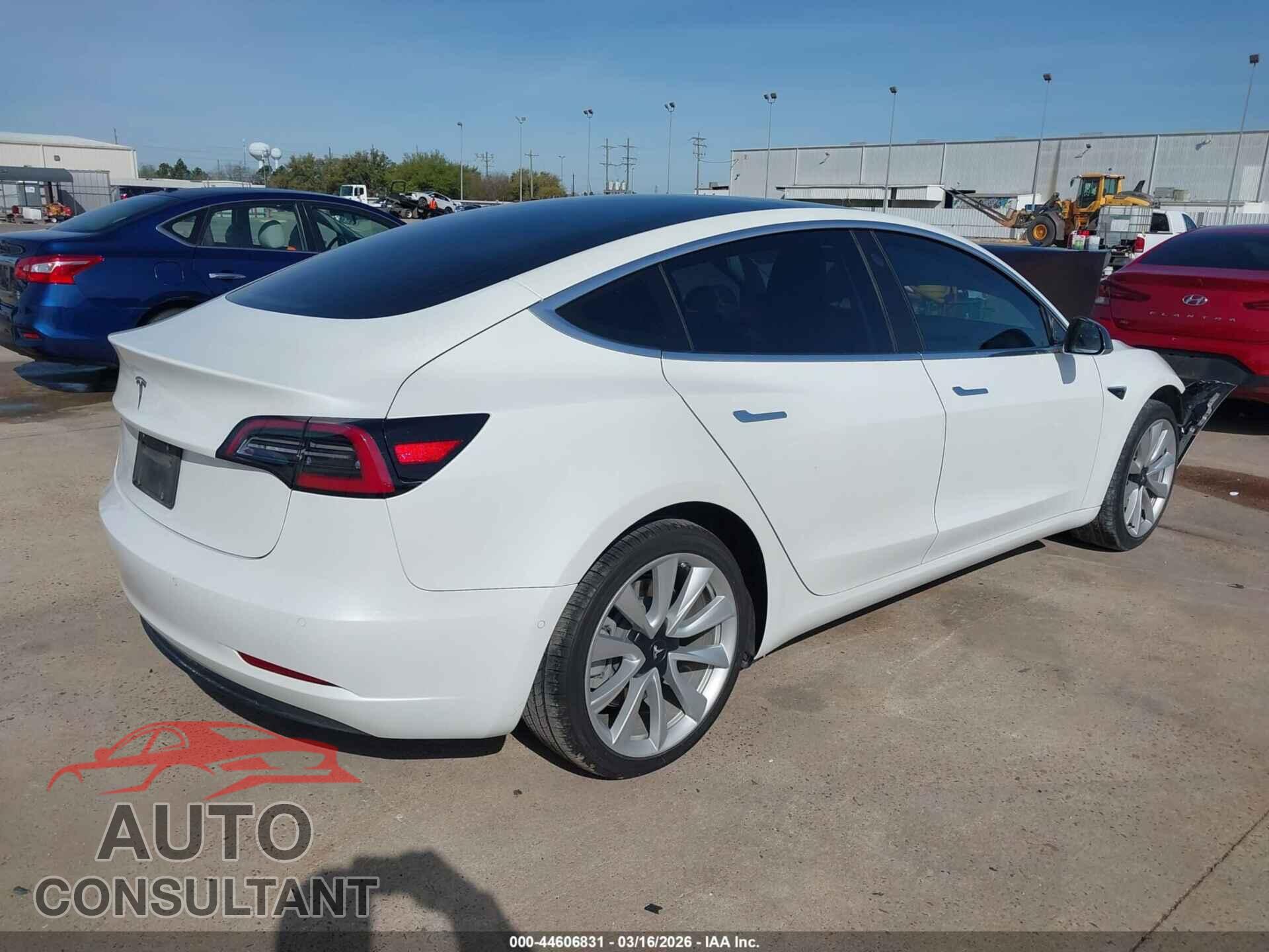 TESLA MODEL 3 2019 - 5YJ3E1EA5KF301518