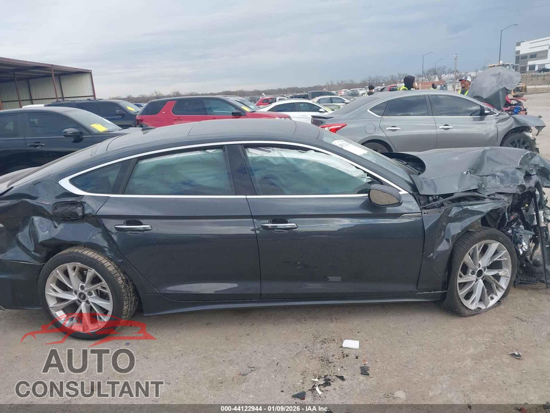 AUDI A5 SPORTBACK 2022 - WAUCBCF52NA030028
