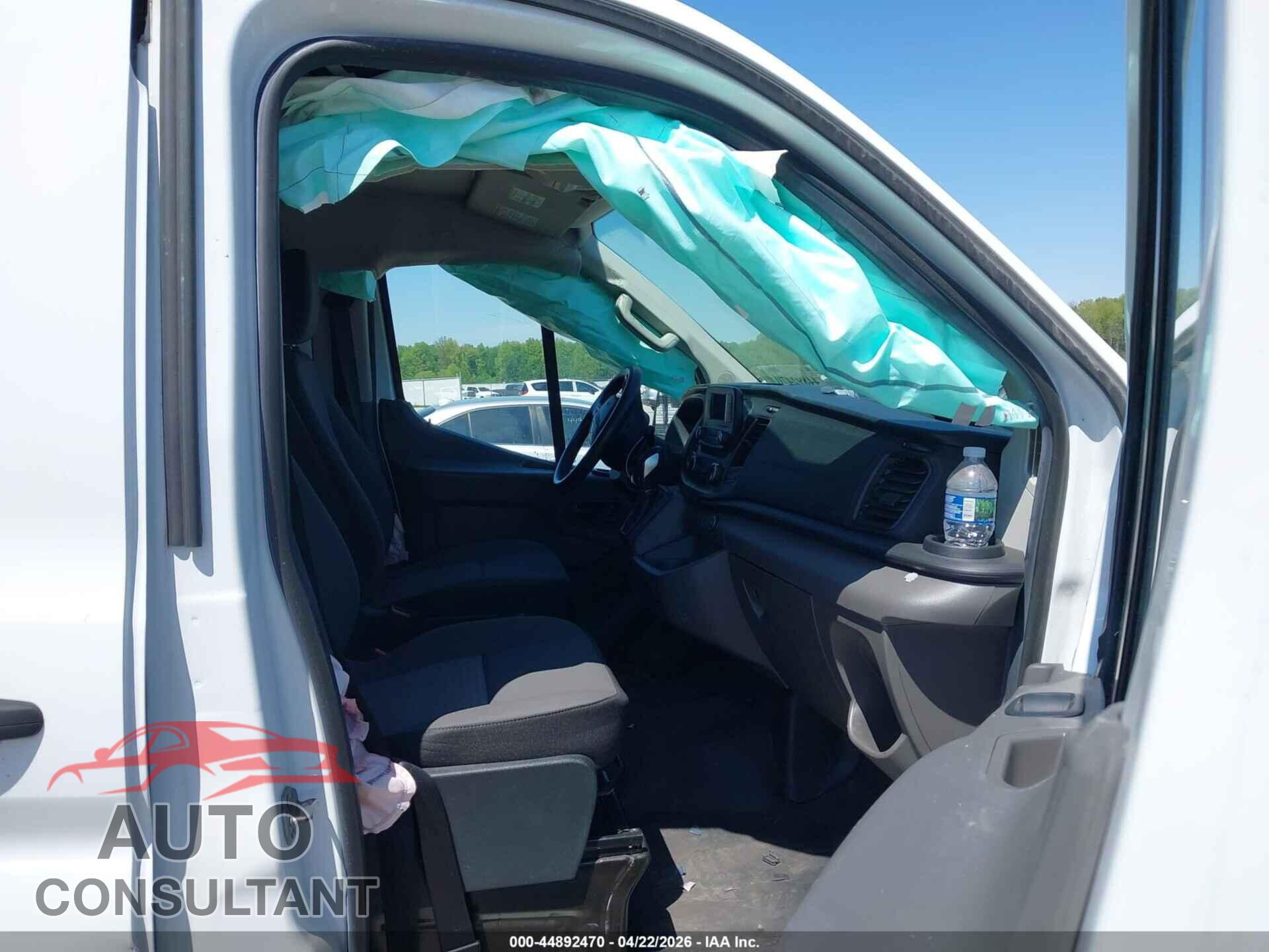 FORD TRANSIT-150 2020 - 1FTYE1Y83LKA75353