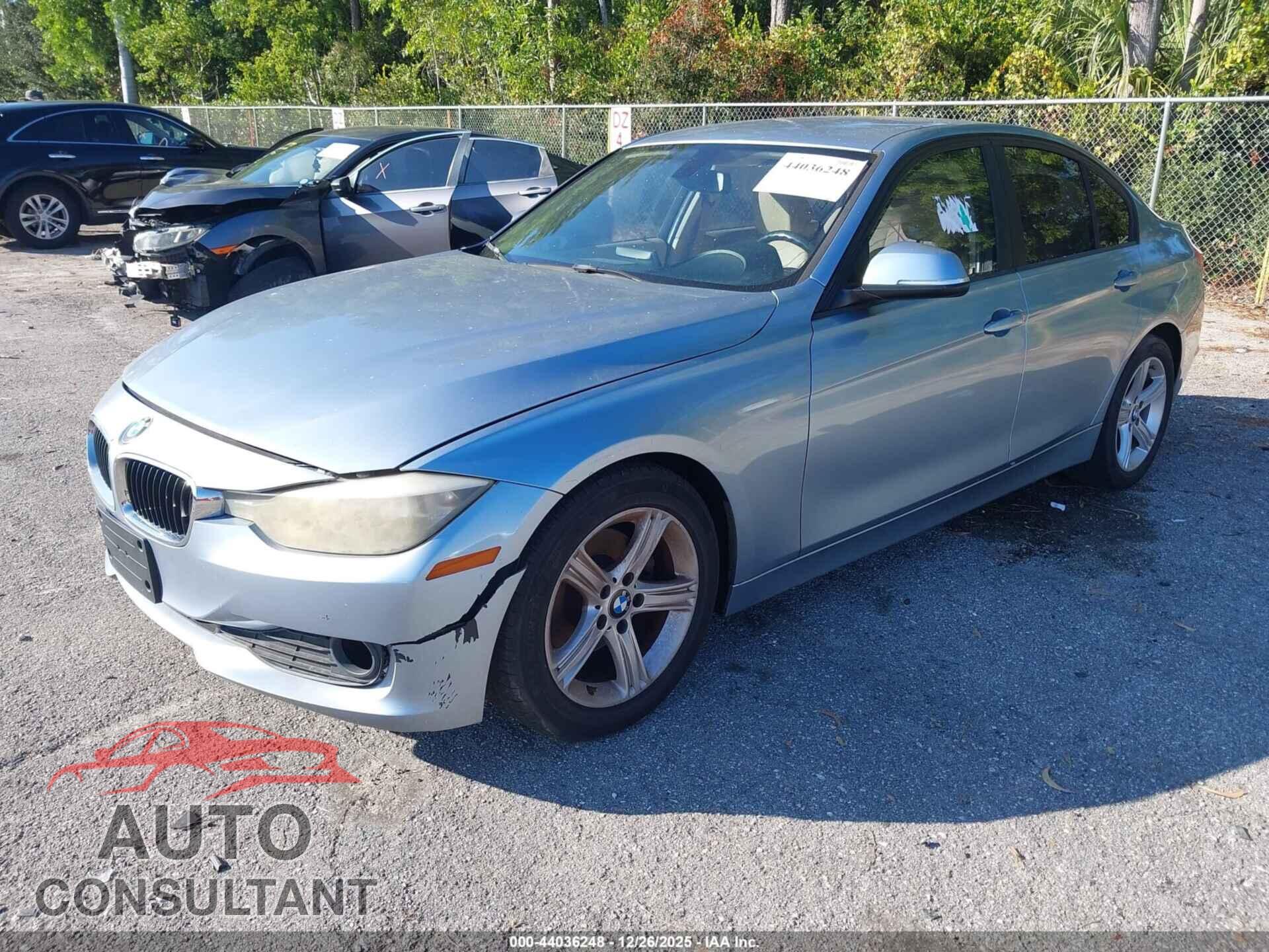 BMW 320I 2013 - WBA3B1C51DK128291