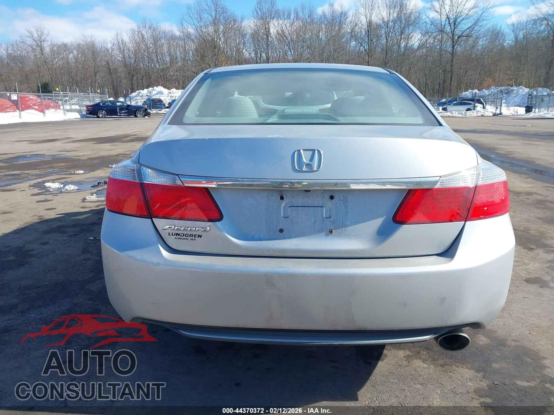HONDA ACCORD 2013 - 1HGCR2F38DA001673