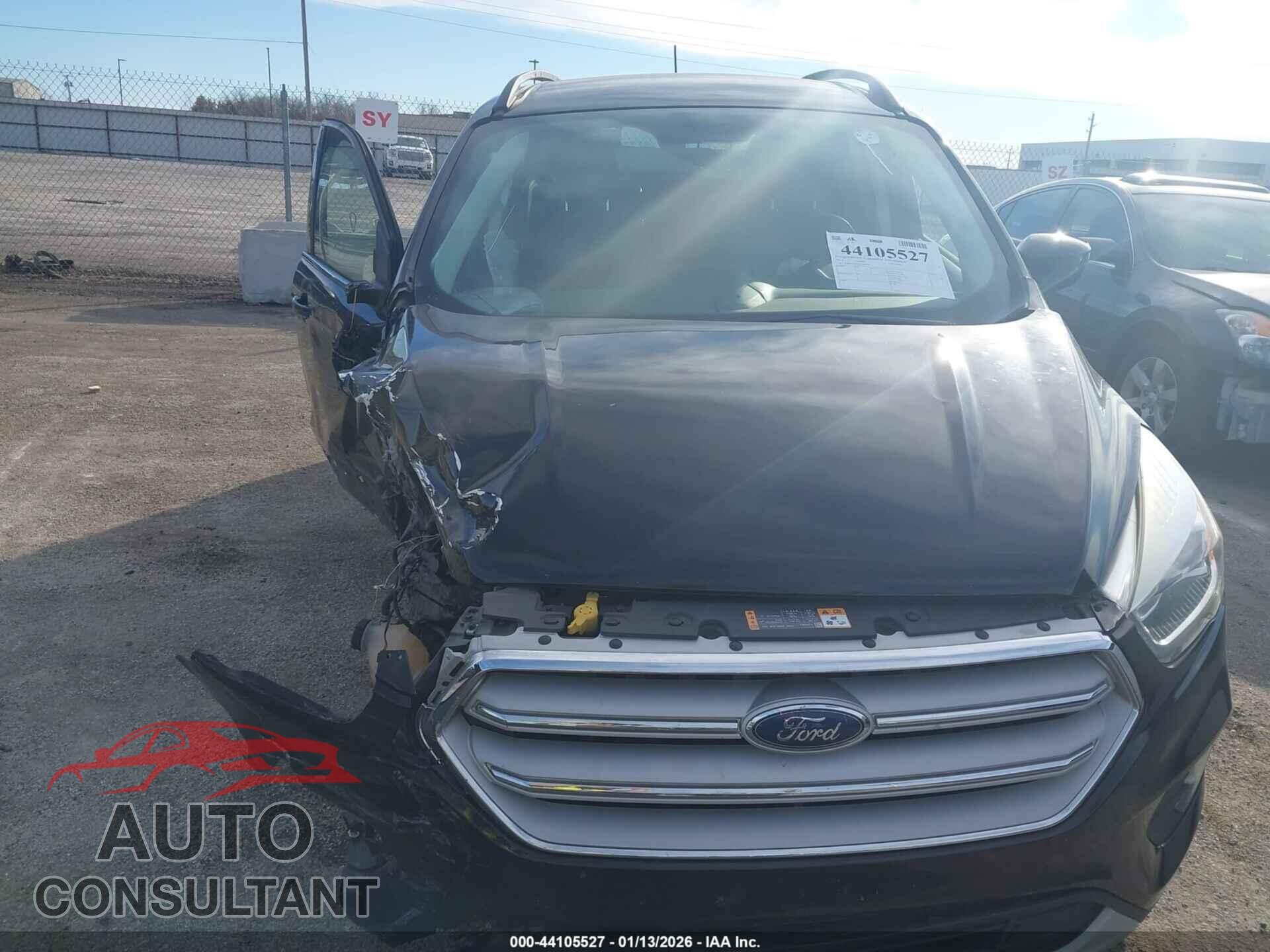 FORD ESCAPE 2018 - 1FMCU0HD2JUA41745