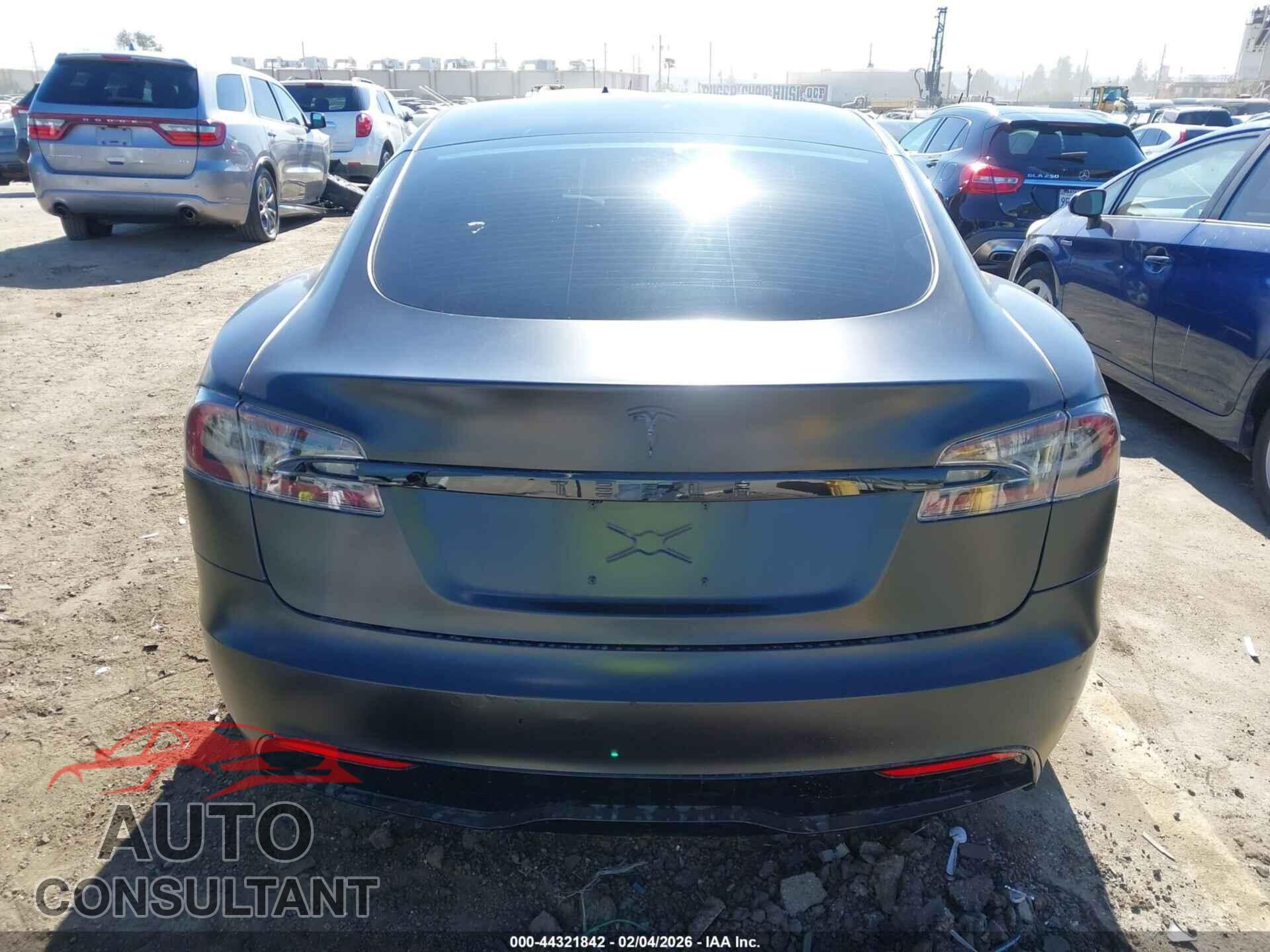 TESLA MODEL S 2021 - 5YJSA1E57MF436075