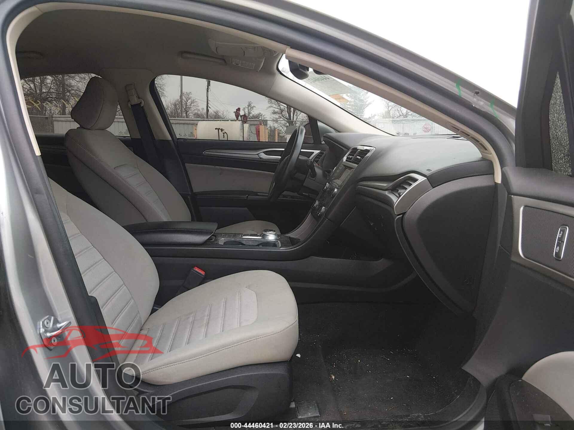 FORD FUSION 2020 - 3FA6P0G70LR227093