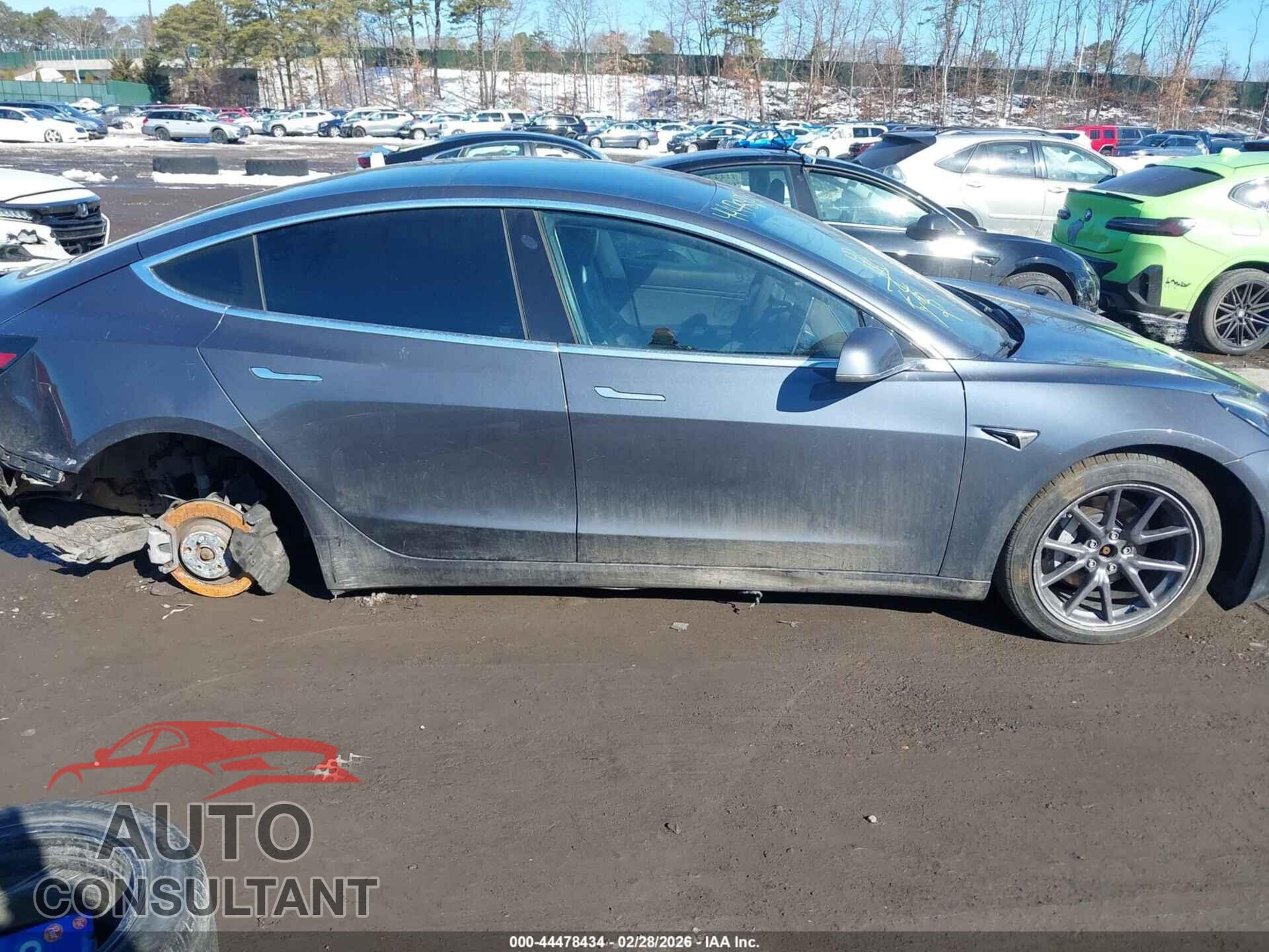 TESLA MODEL 3 2020 - 5YJ3E1EB2LF784122