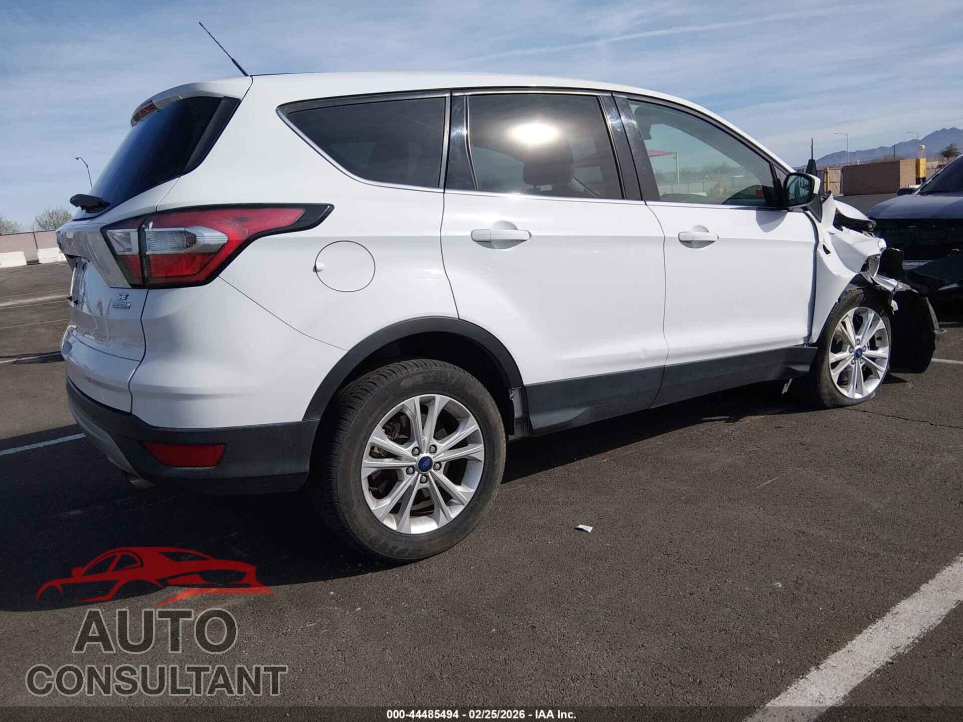 FORD ESCAPE 2017 - 1FMCU0GD3HUE74292