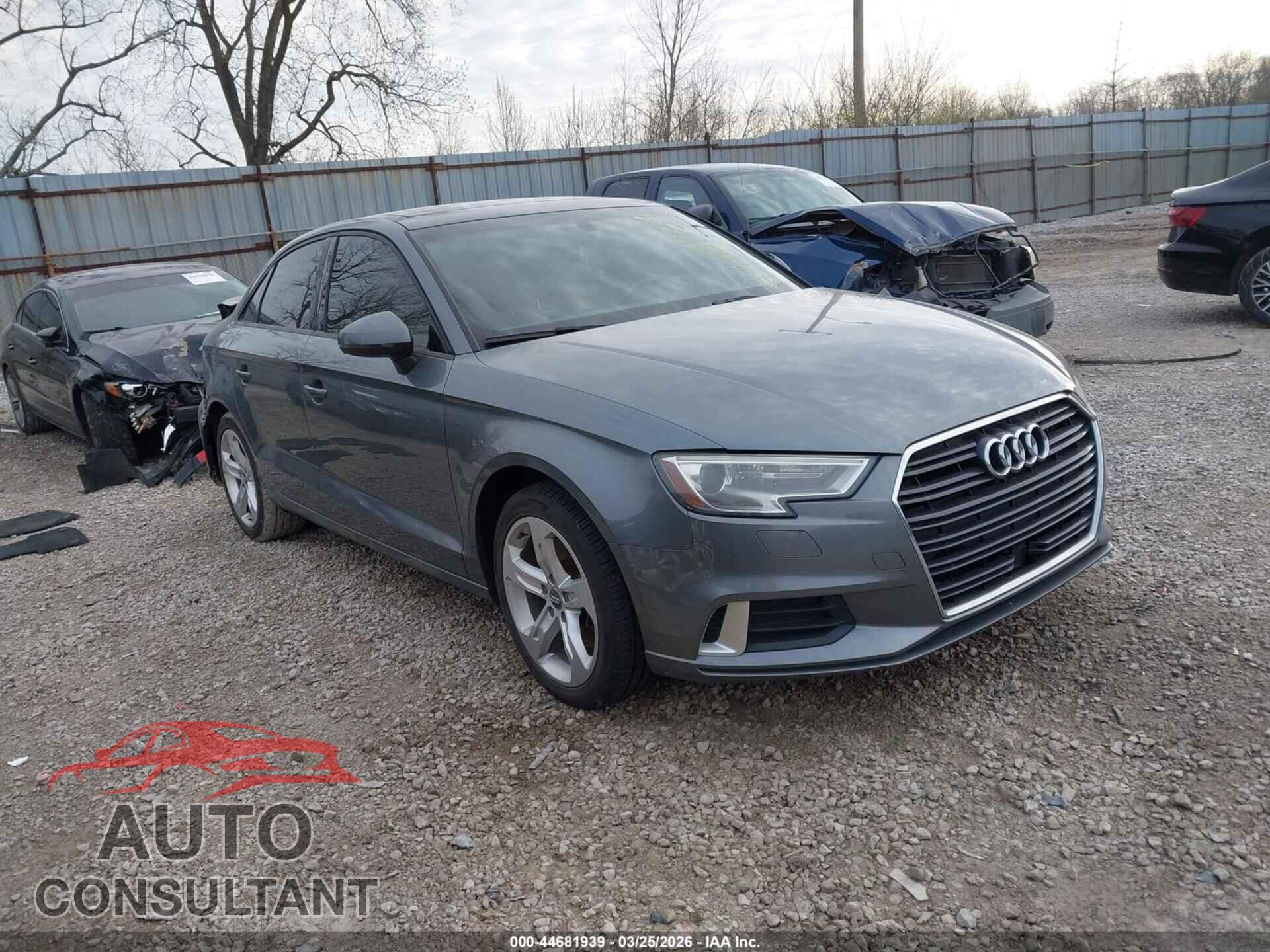 AUDI A3 2017 - WAUAUGFF0H1060859