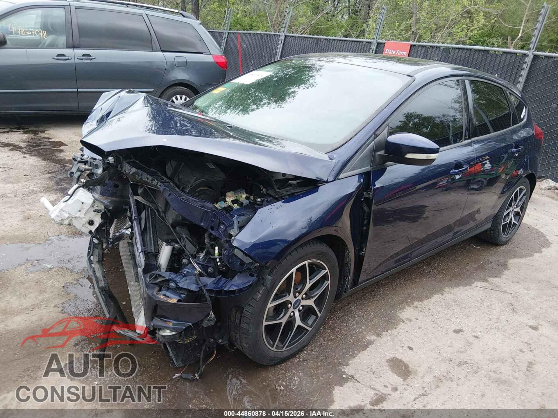 FORD FOCUS 2017 - 1FADP3M22HL332323