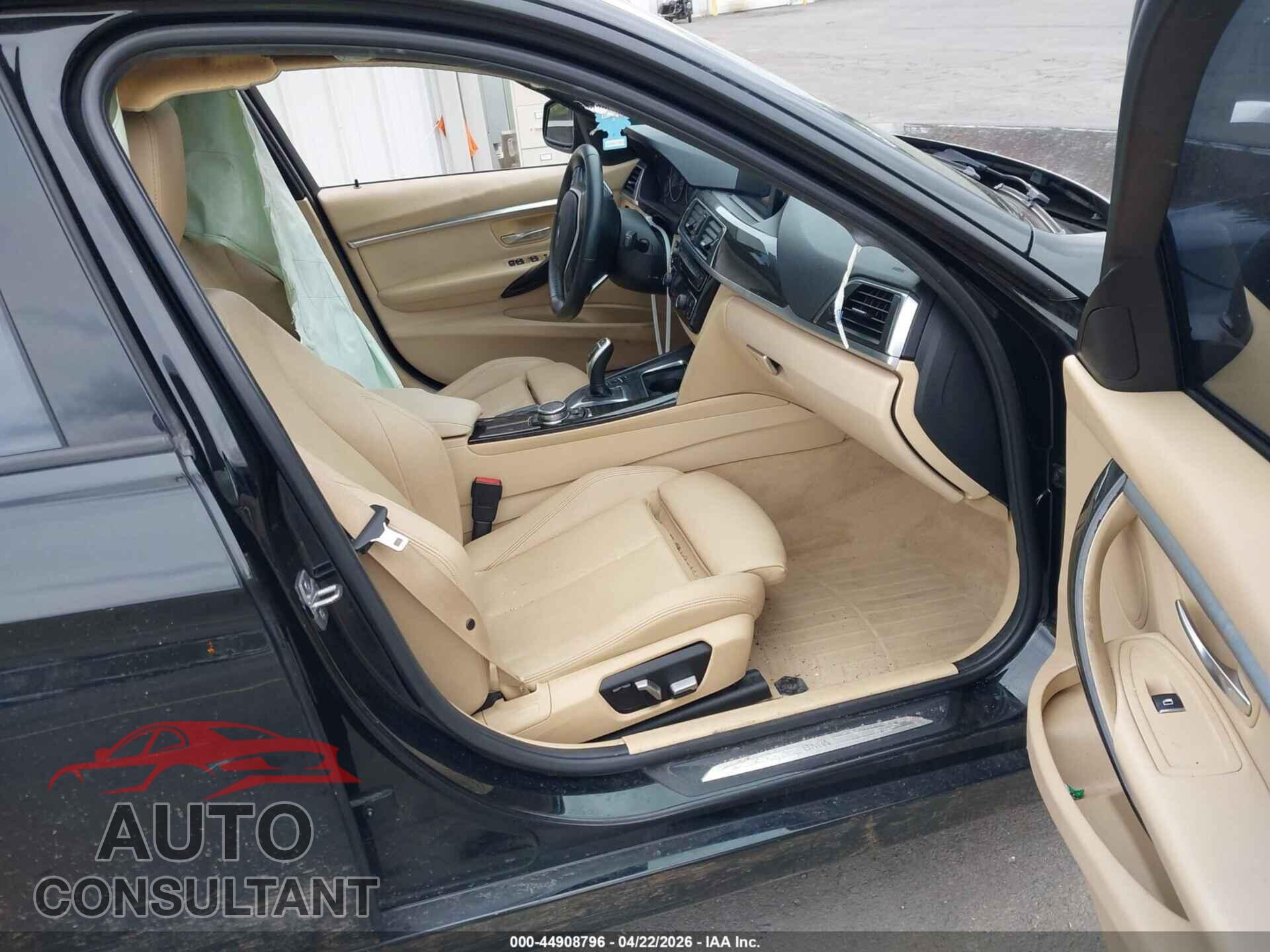 BMW 328I 2016 - WBA8E3G59GNU38632