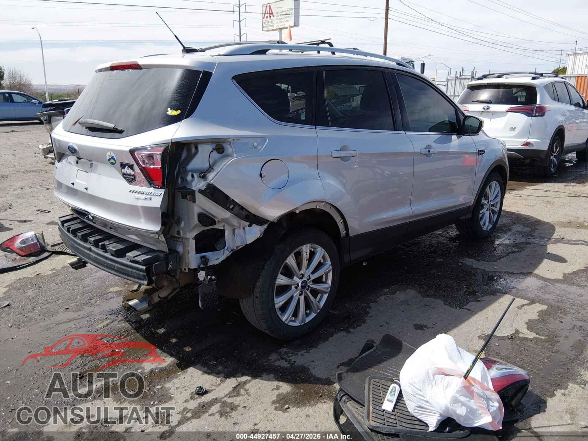 FORD ESCAPE 2017 - 1FMCU9JD6HUD55794