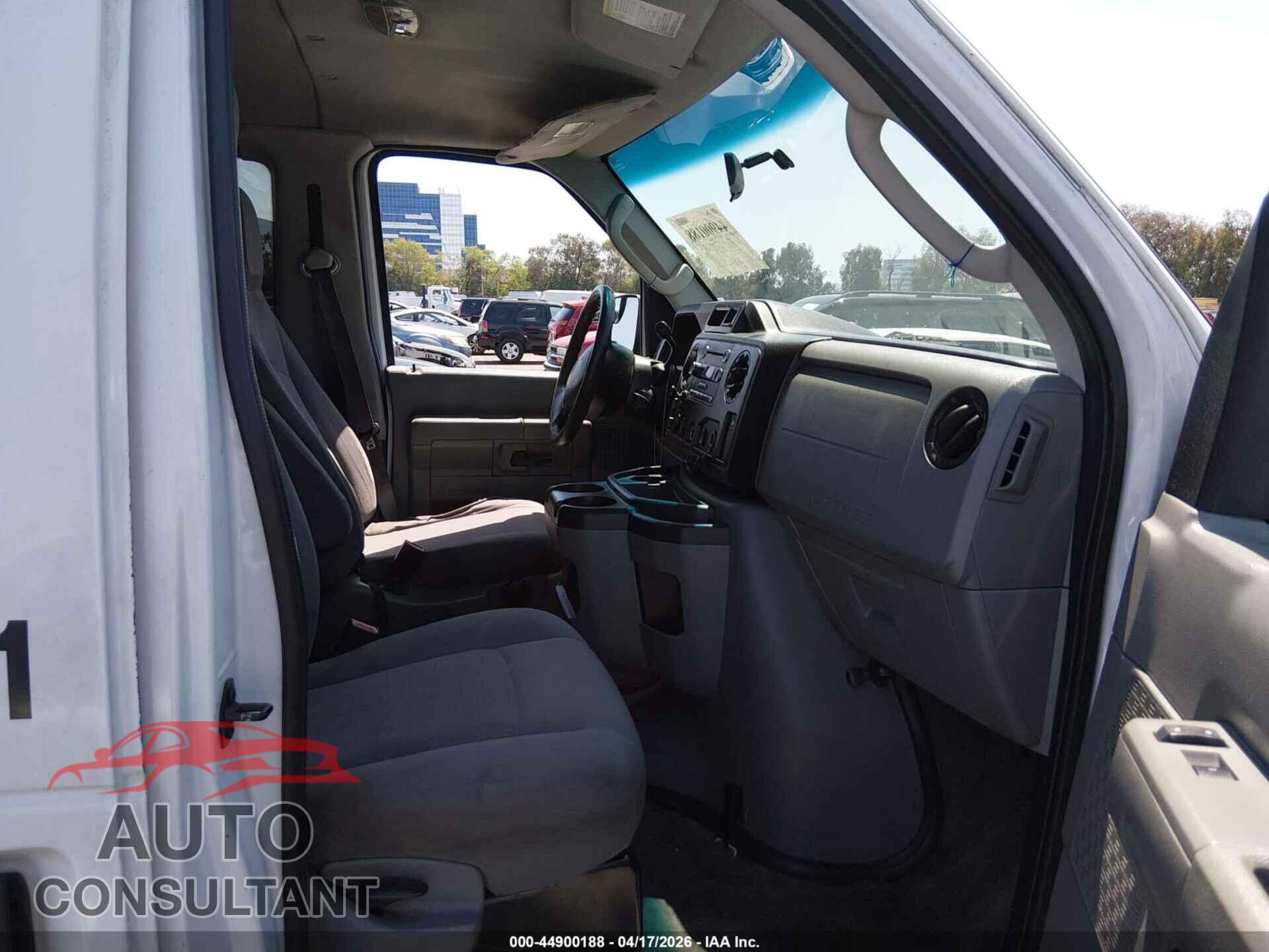FORD E-350 SUPER DUTY 2013 - 1FBSS3BL2DDA71831