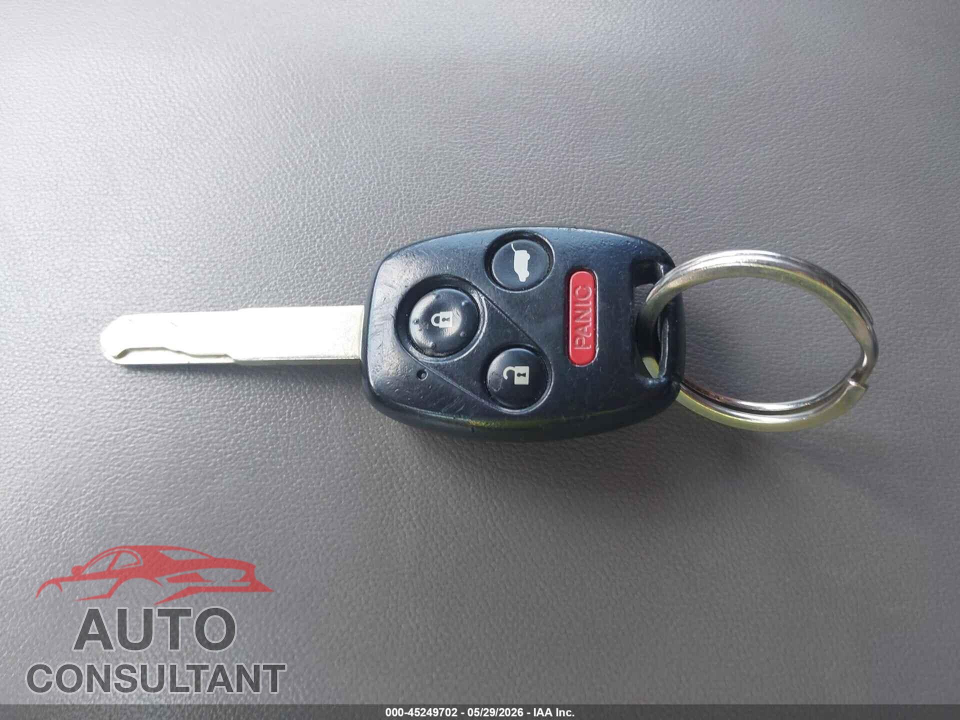 HONDA PILOT 2013 - 5FNYF4H48DB044609