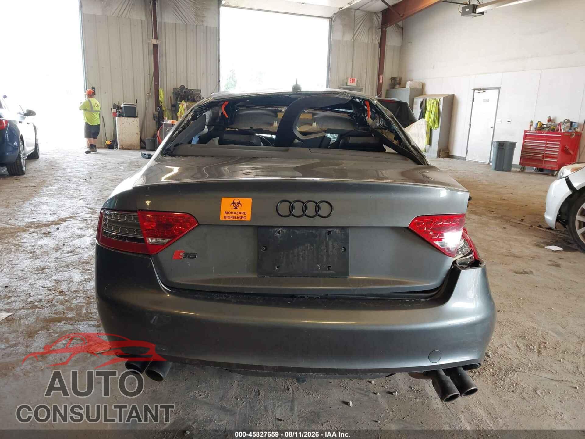 AUDI S5 2012 - WAUCVAFR6CA030349