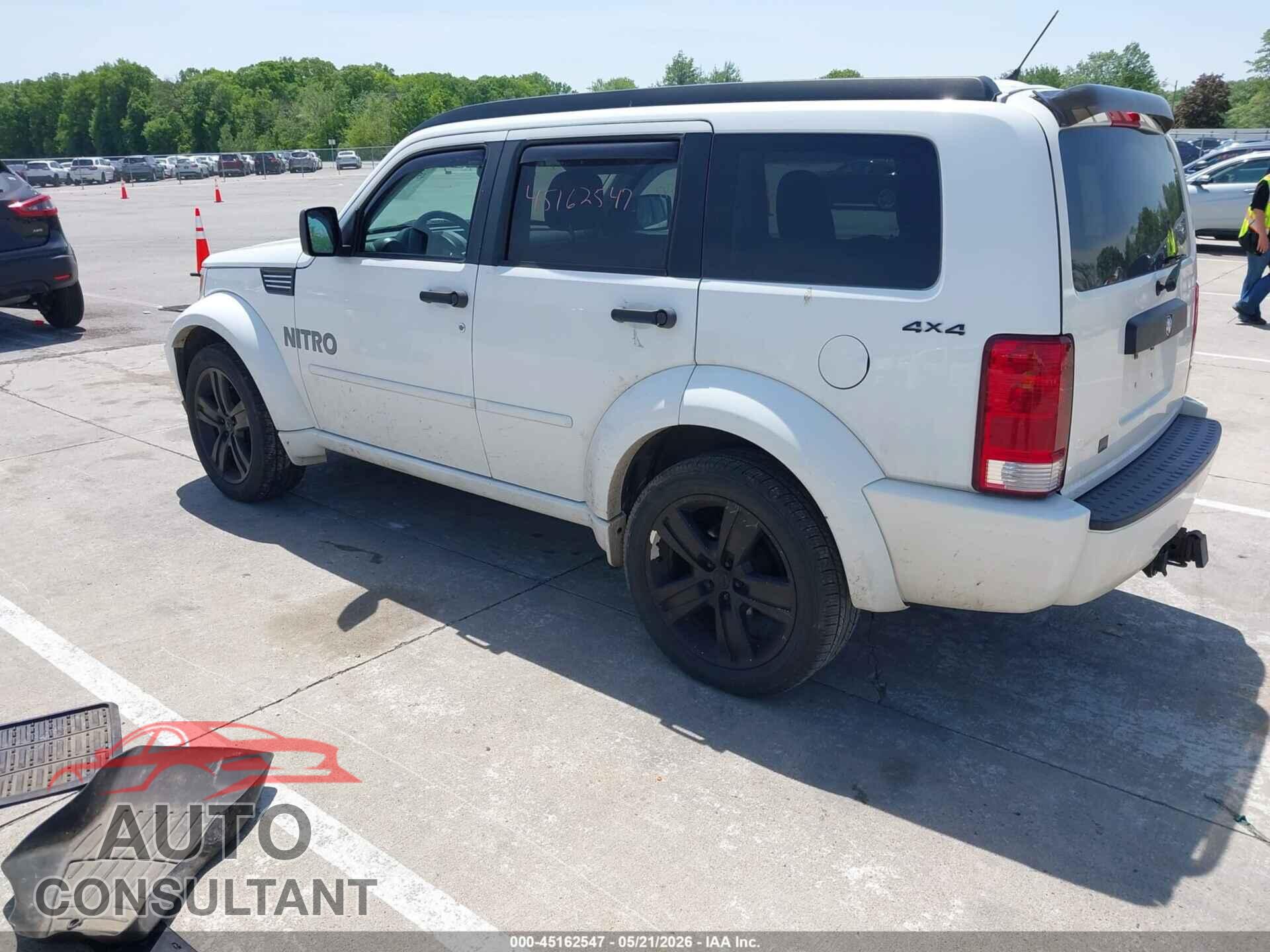 DODGE NITRO 2011 - 1D4PU4GX0BW607449
