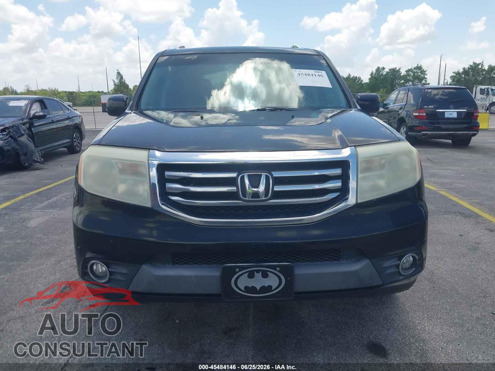 HONDA PILOT 2015 - 5FNYF3H93FB024678