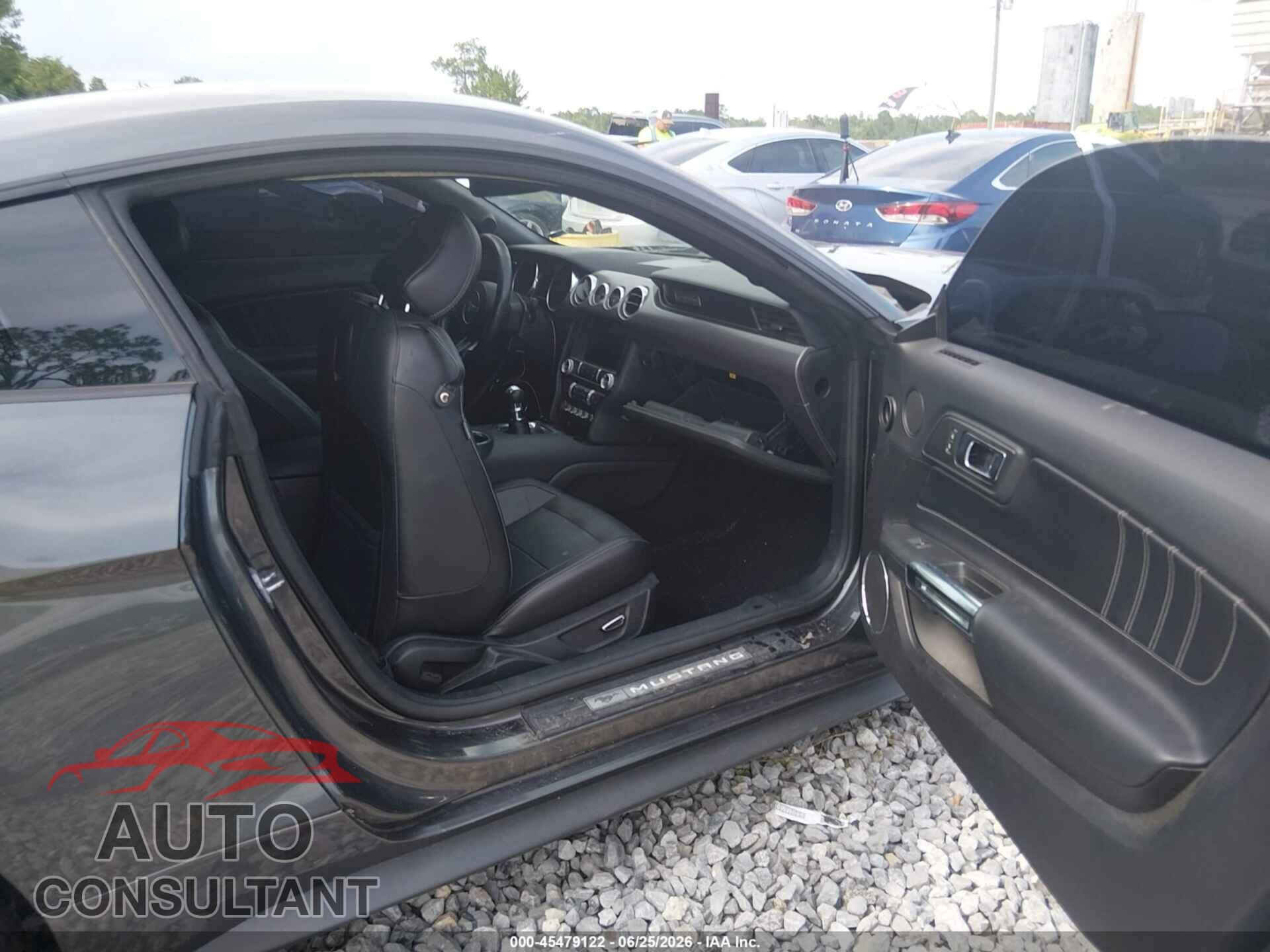 FORD MUSTANG 2019 - 1FA6P8CF9K5197301