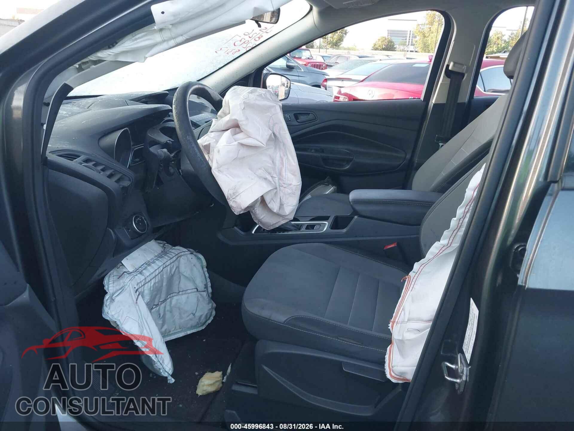 FORD ESCAPE 2017 - 1FMCU0F73HUB08313