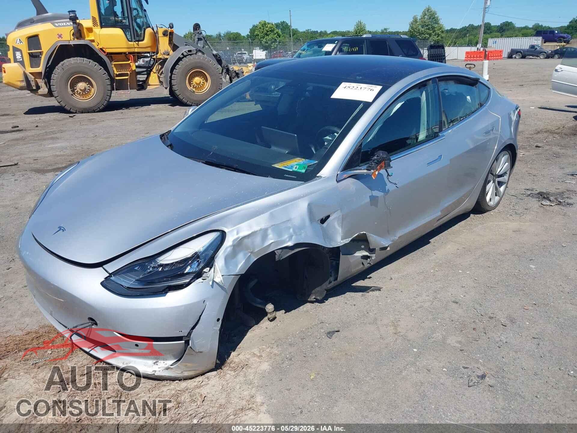 TESLA MODEL 3 2018 - 5YJ3E1EA8JF031117