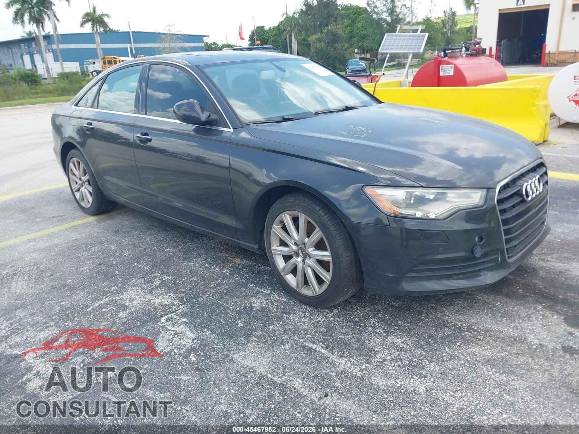 AUDI A6 2013 - WAUDFAFC2DN051366
