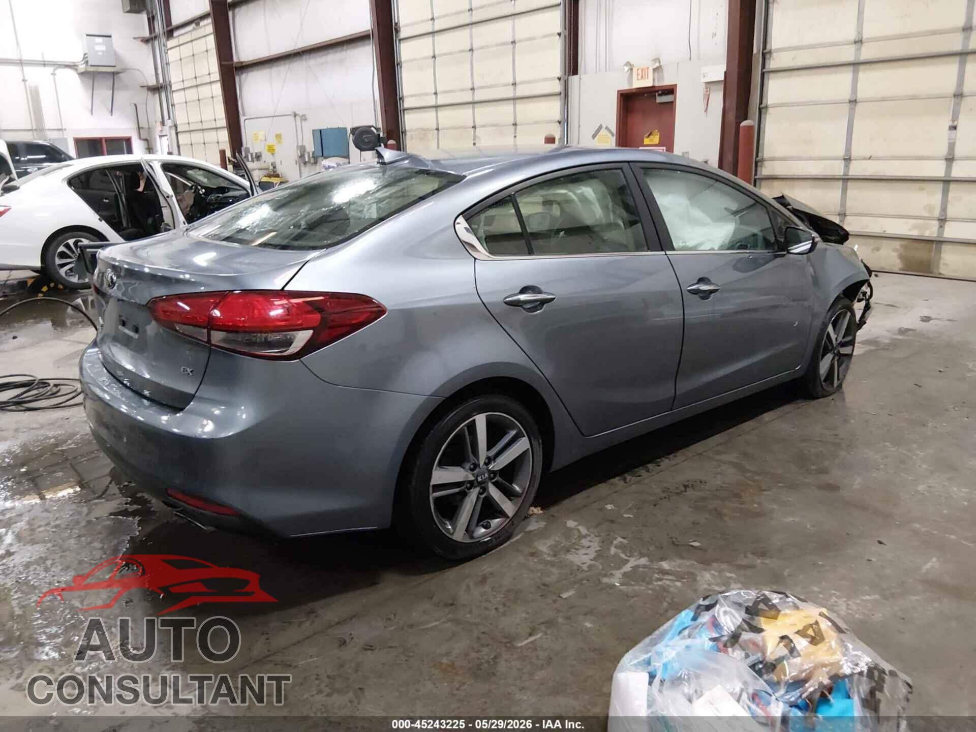 KIA FORTE 2017 - 3KPFL4A8XHE110666