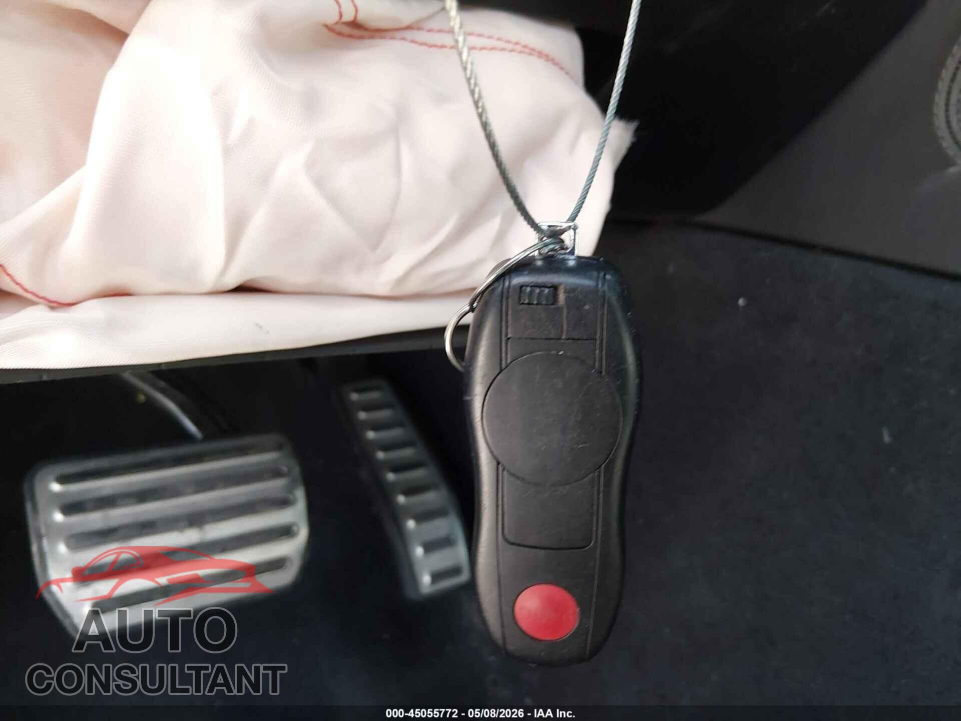 PORSCHE CAYENNE 2017 - WP1AB2A24HLA52959