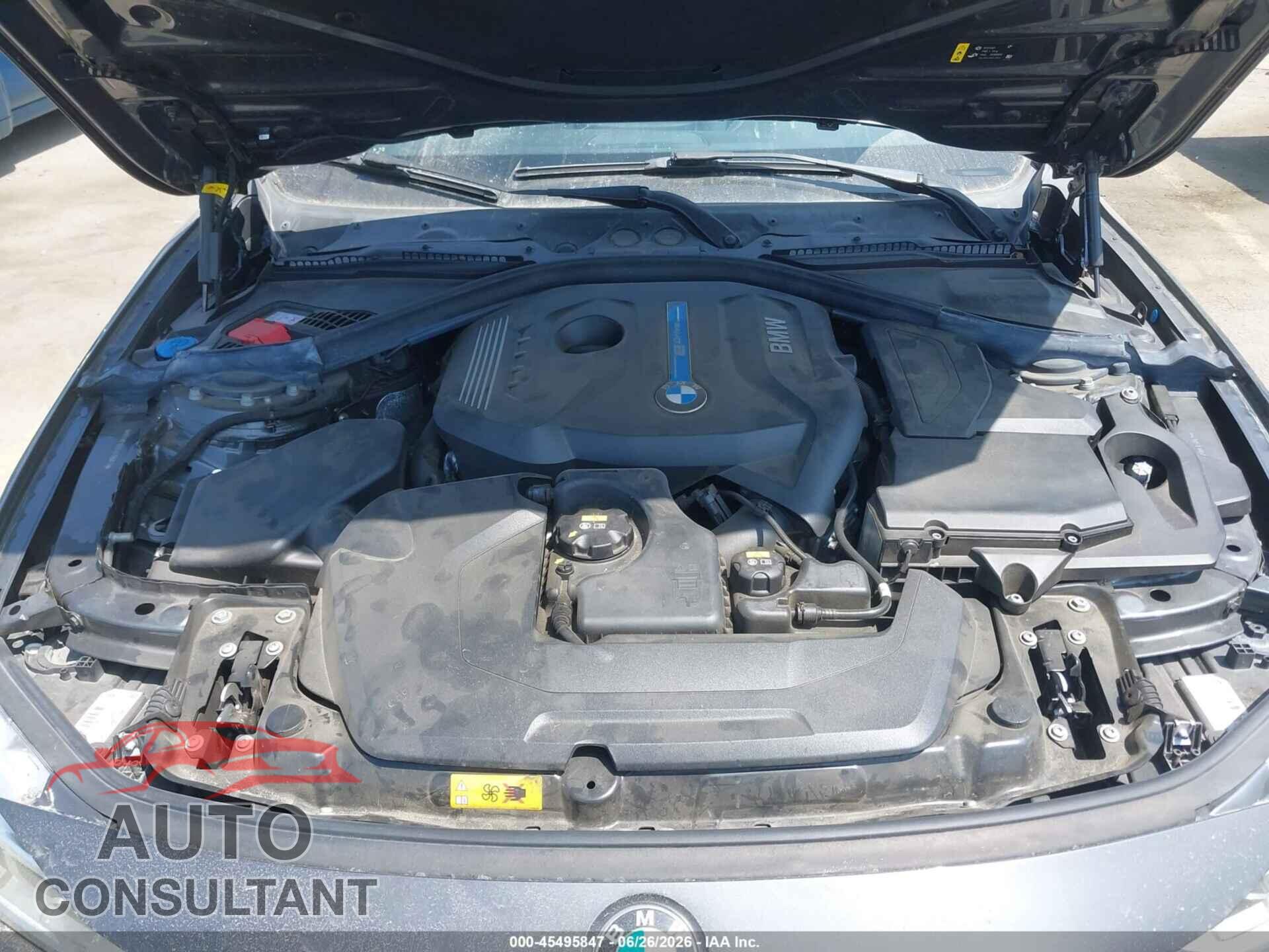 BMW 330E 2018 - WBA8E1C5XJA755974