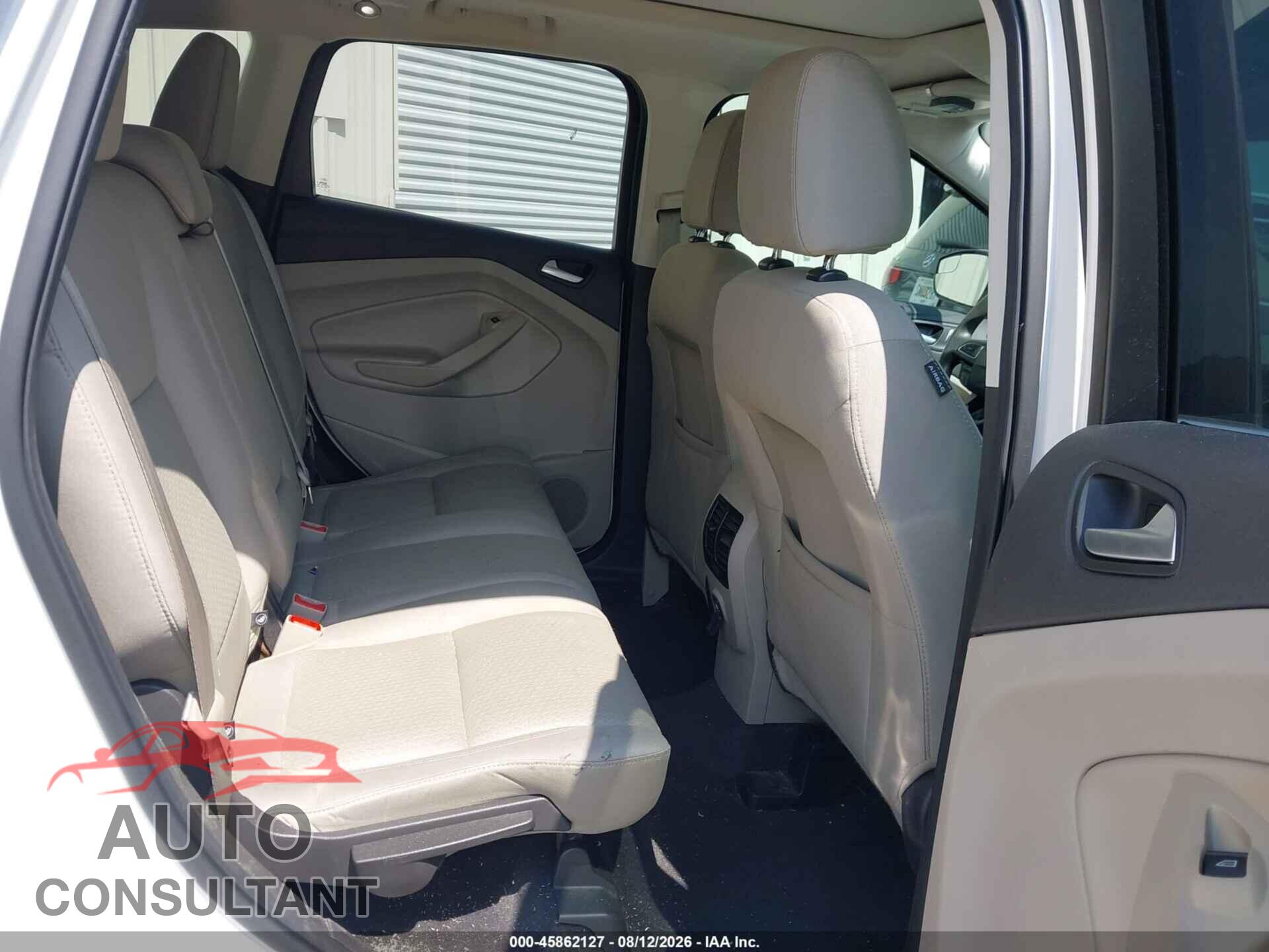 FORD ESCAPE 2017 - 1FMCU9G90HUC14304