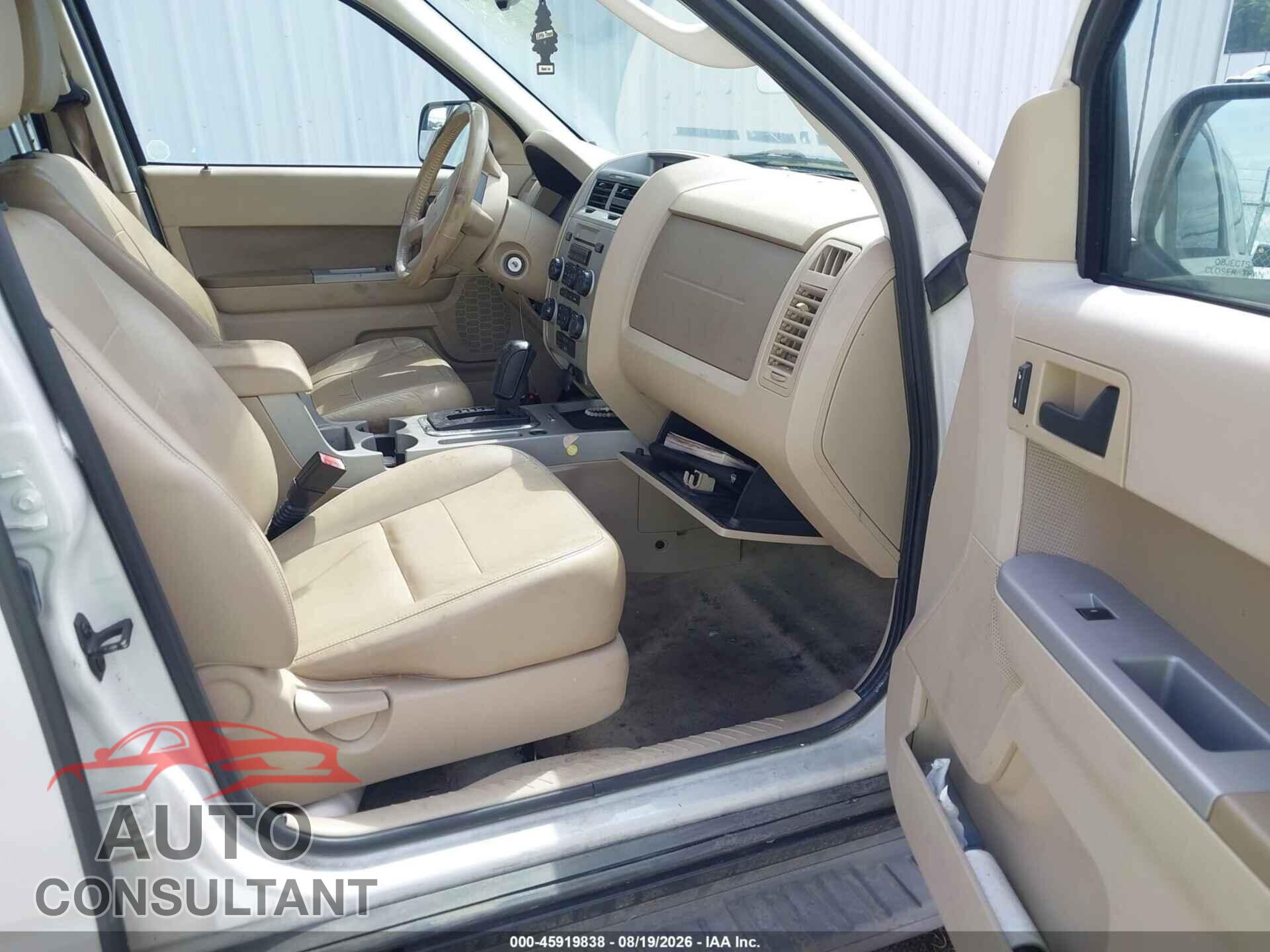 FORD ESCAPE 2011 - 1FMCU9DG8BKA73603