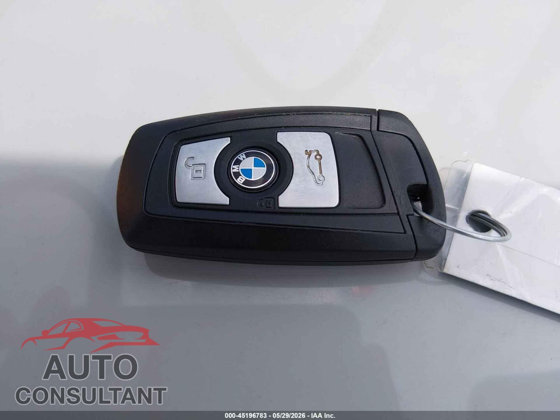 BMW 320I 2015 - WBA3C3G57FNT52959