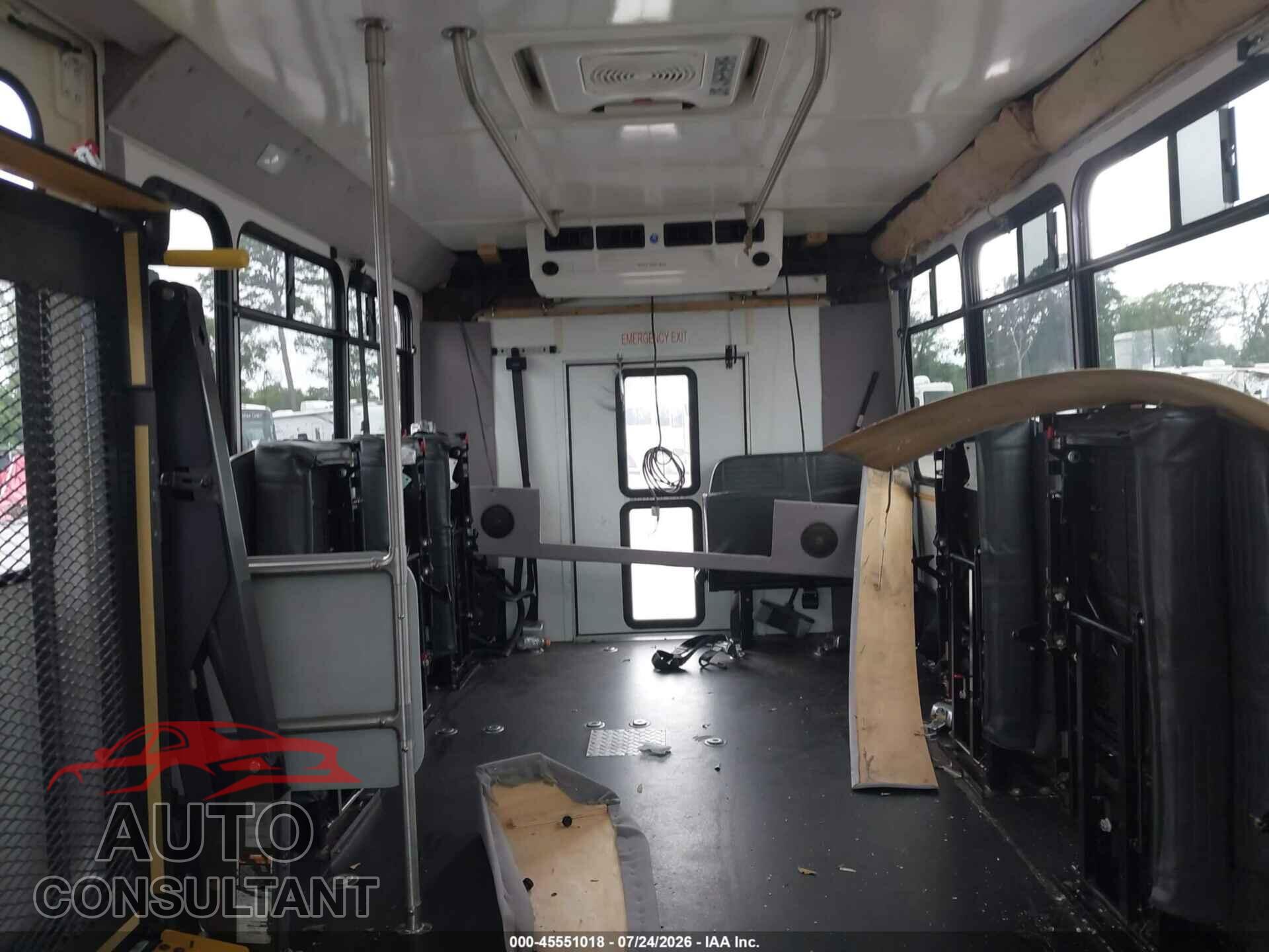 FORD E-350 CUTAWAY 2019 - 1FDEE3FS9KDC00951