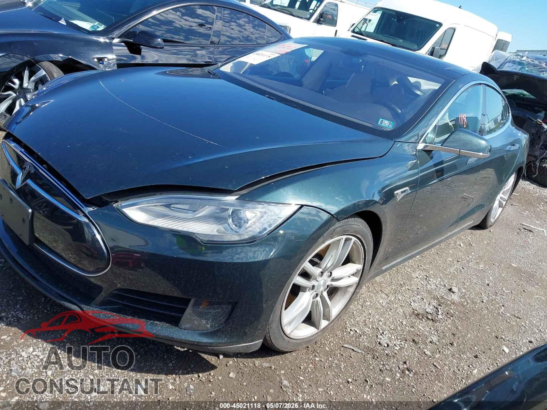 TESLA MODEL S 2013 - 5YJSA1CN5DFP03457