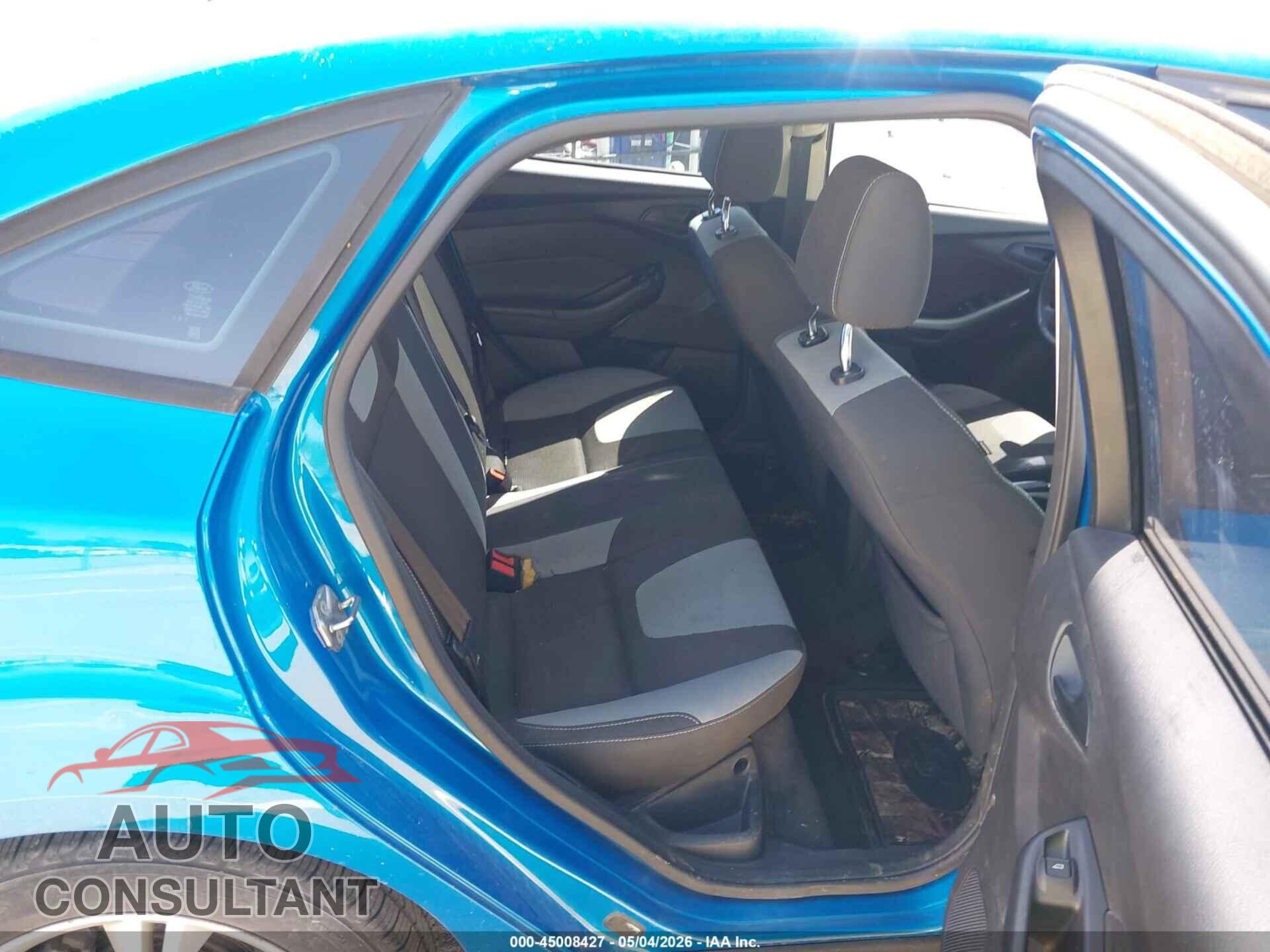 FORD FOCUS 2012 - 1FAHP3F22CL261504