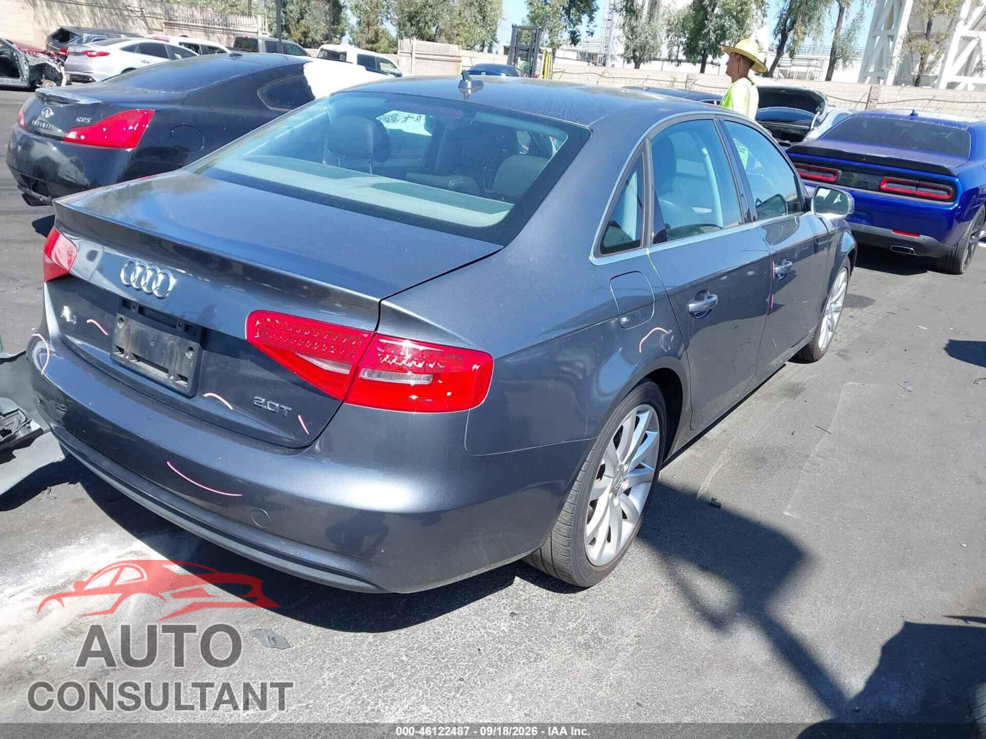 AUDI A4 2013 - WAUEFAFL3DN009261