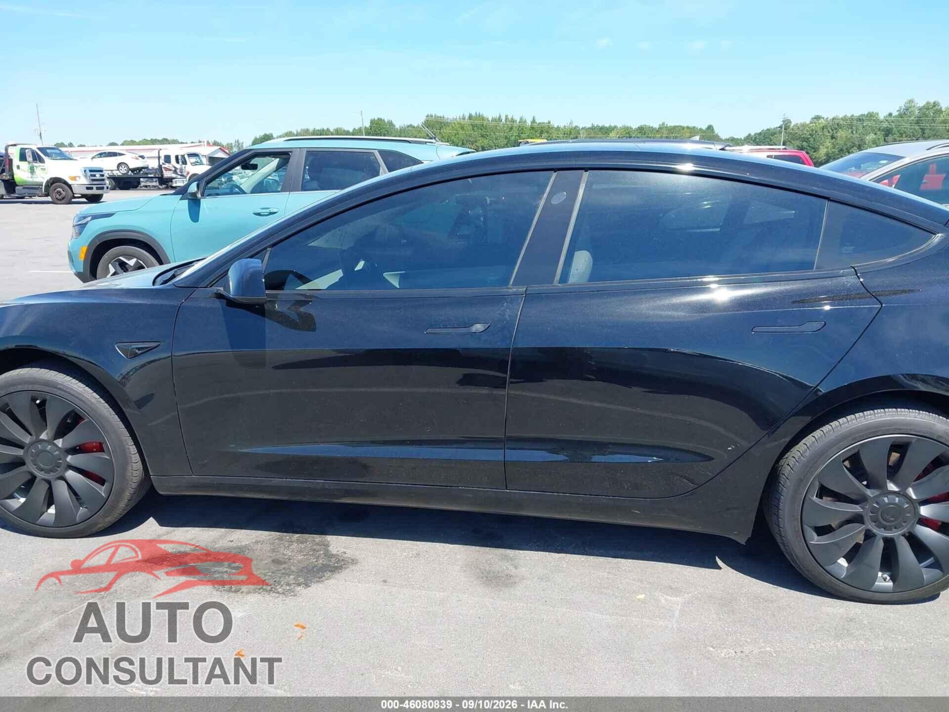 TESLA MODEL 3 2018 - 5YJ3E1EB2JF097011