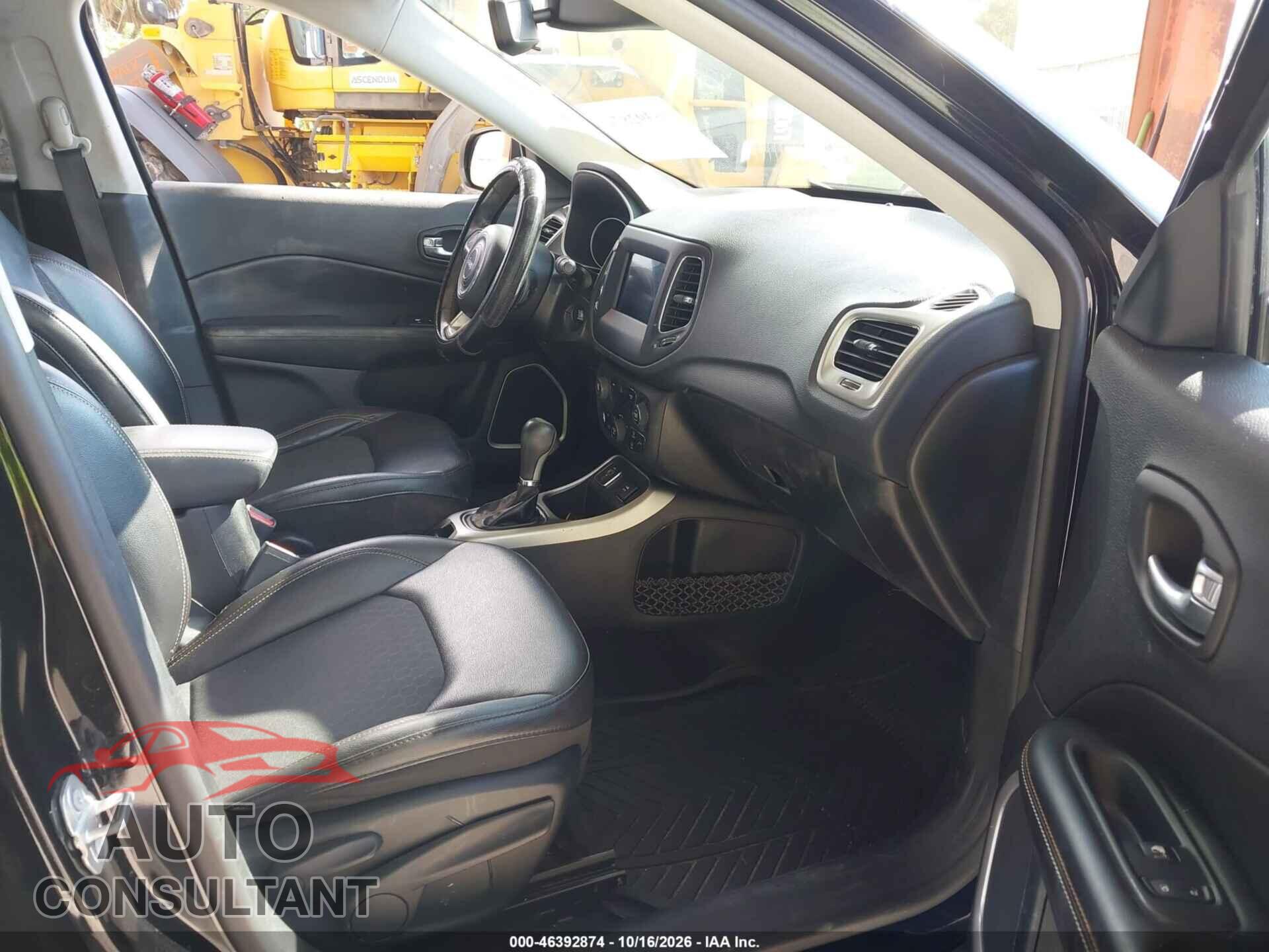 JEEP COMPASS 2019 - 3C4NJCBB9KT646582