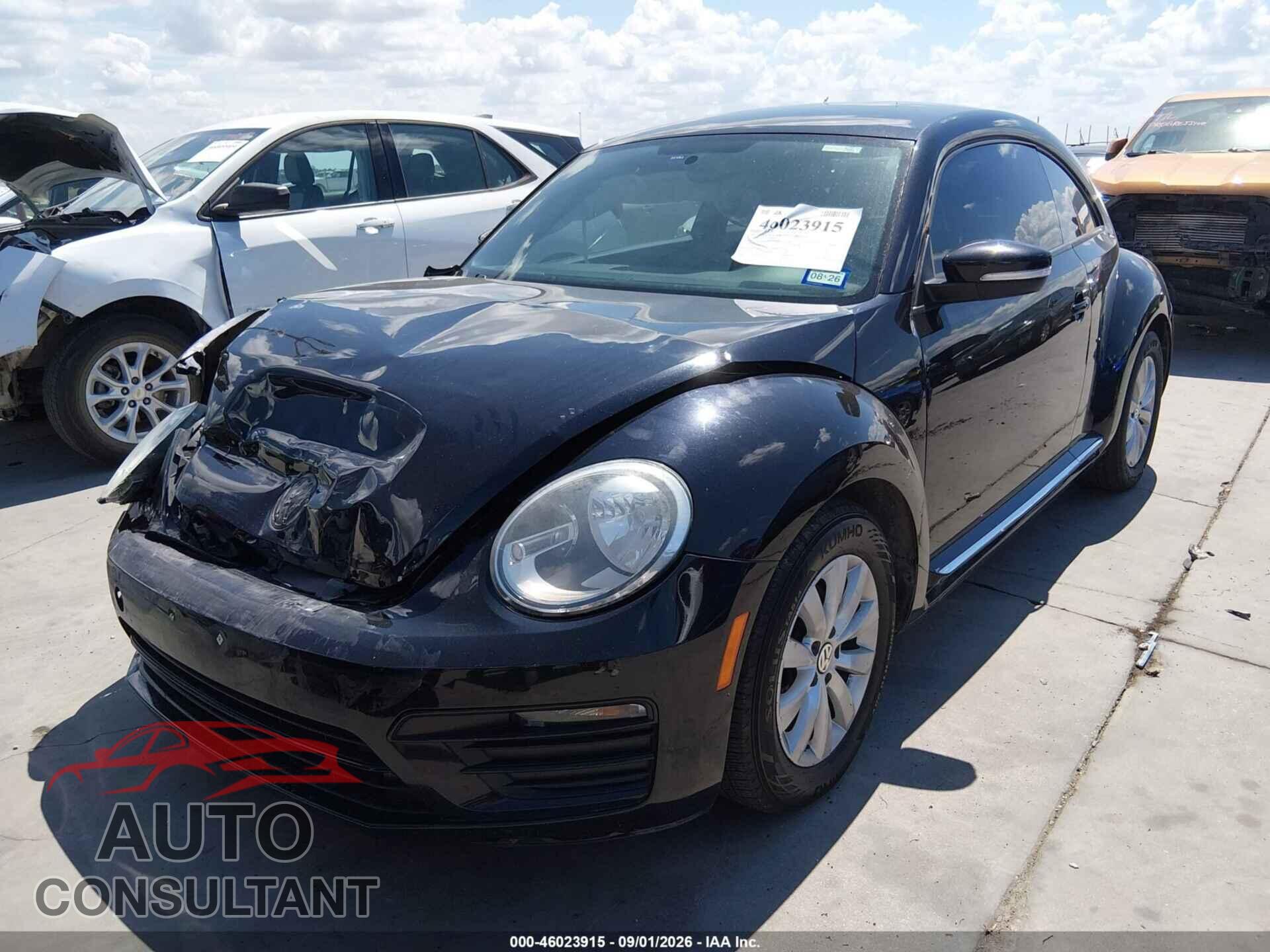 VOLKSWAGEN BEETLE 2019 - 3VWFD7AT1KM708593