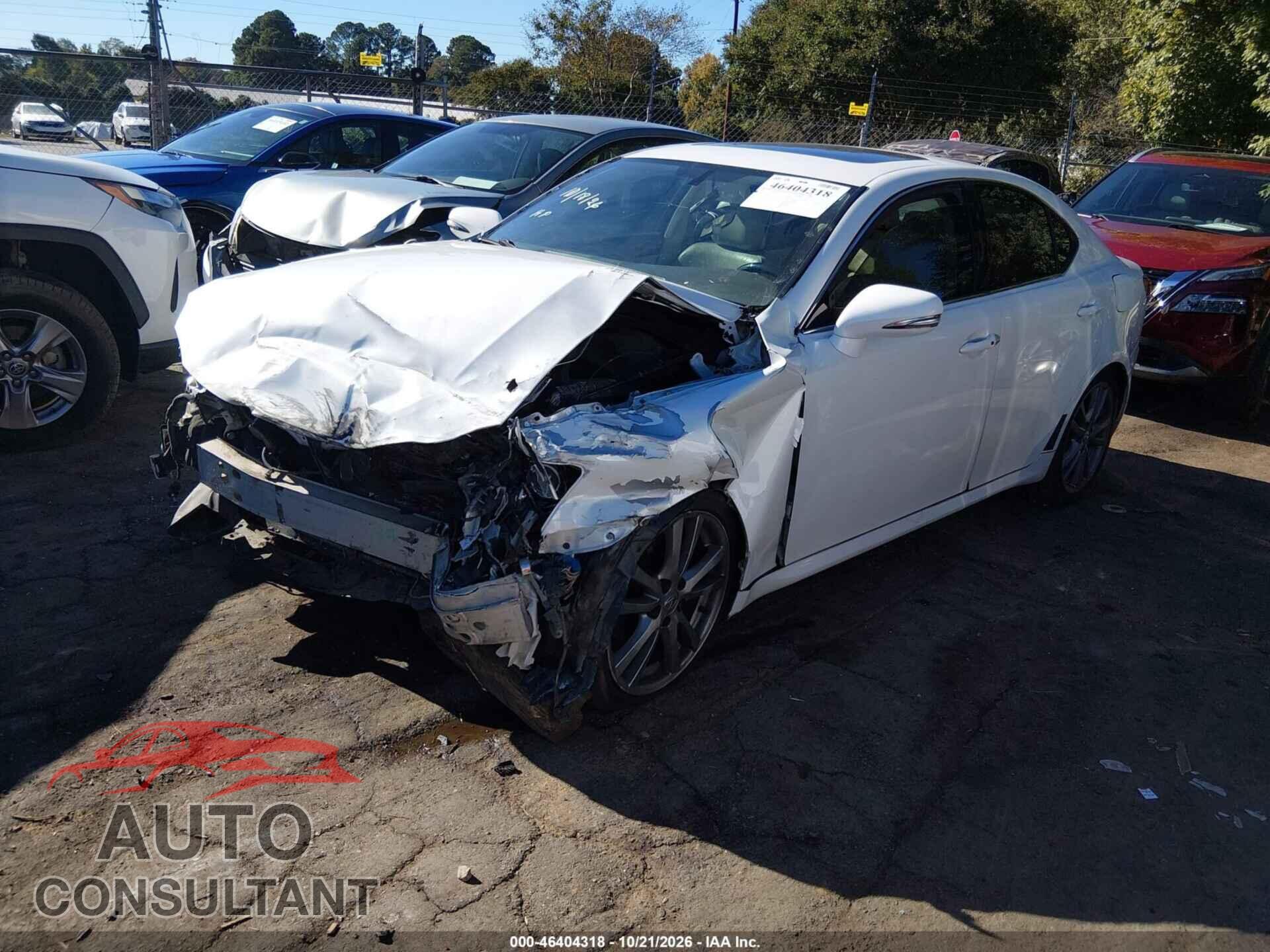 LEXUS IS 2011 - JTHBF5C28B5143672