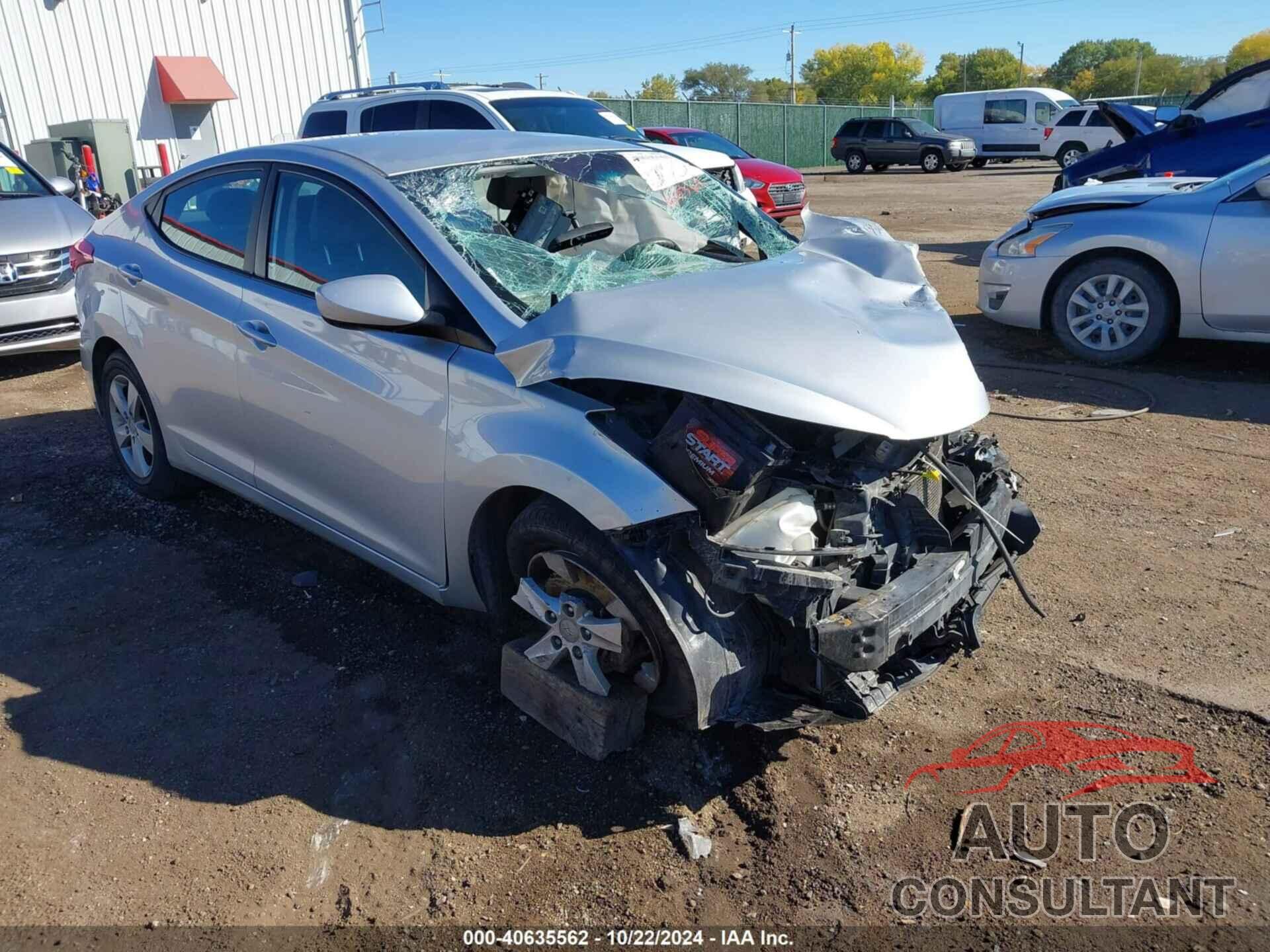 HYUNDAI ELANTRA 2013 - 5NPDH4AE4DH327859