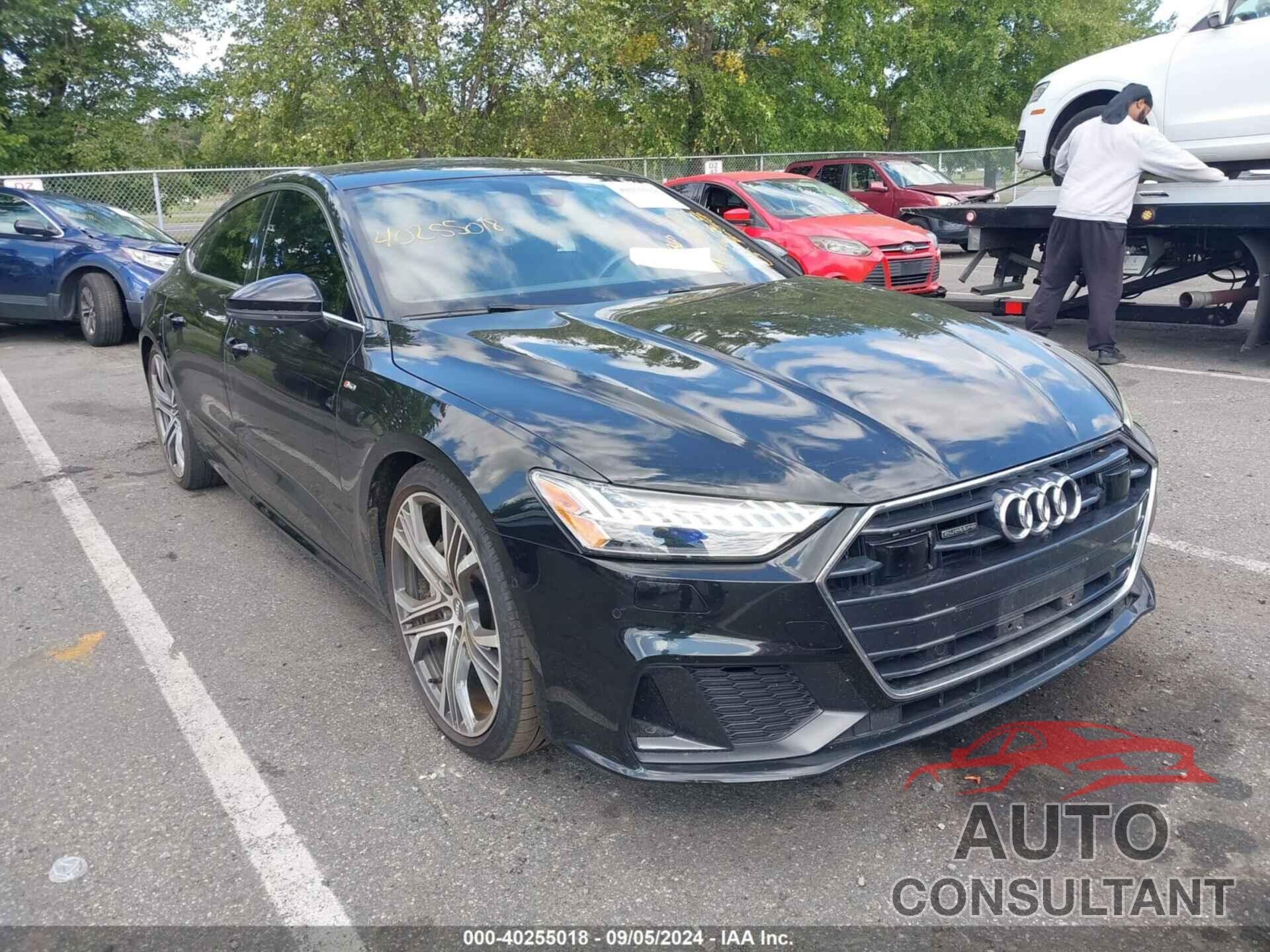 AUDI A7 2019 - WAUV2AF28KN017193