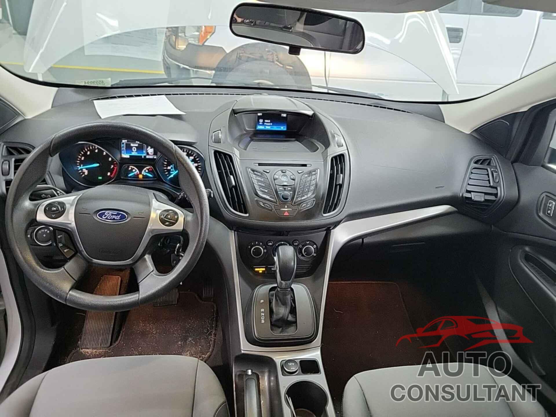 FORD ESCAPE 2016 - 1FMCU0GX4GUB00976