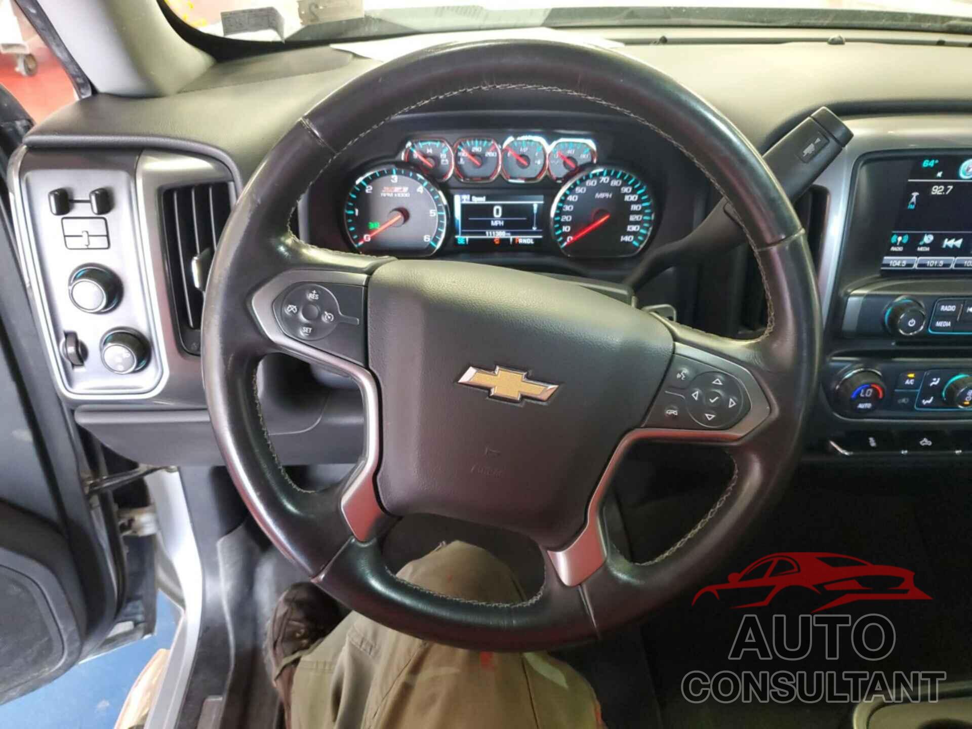 CHEVROLET SILVERADO 1500 2017 - 1GCVKREC2HZ375712