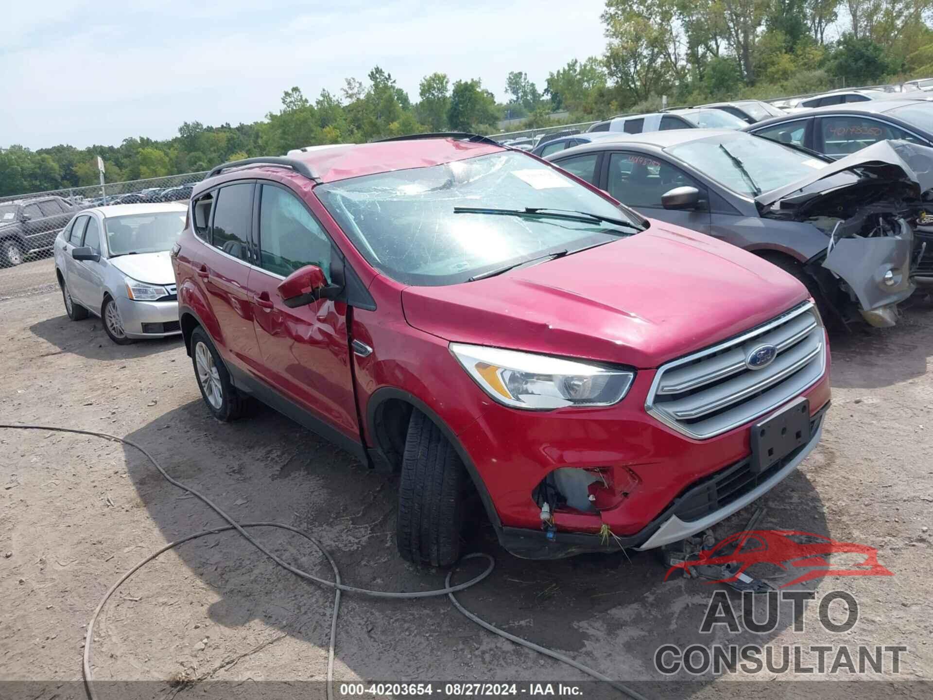 FORD ESCAPE 2018 - 1FMCU0GD5JUA02990