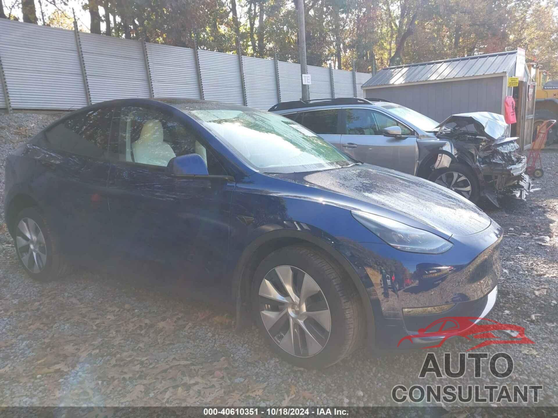 TESLA MODEL Y 2024 - 7SAYGDEE1RA266328